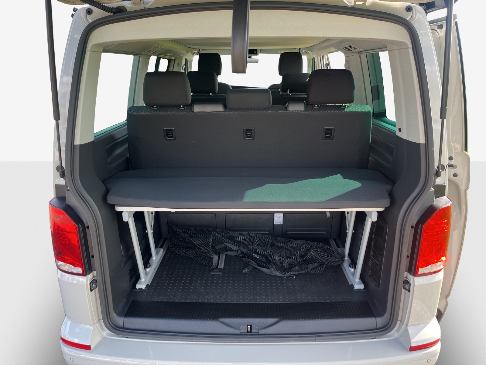 VW T6.1 California 2.0 TDI Beach Liberty DSG-image-12