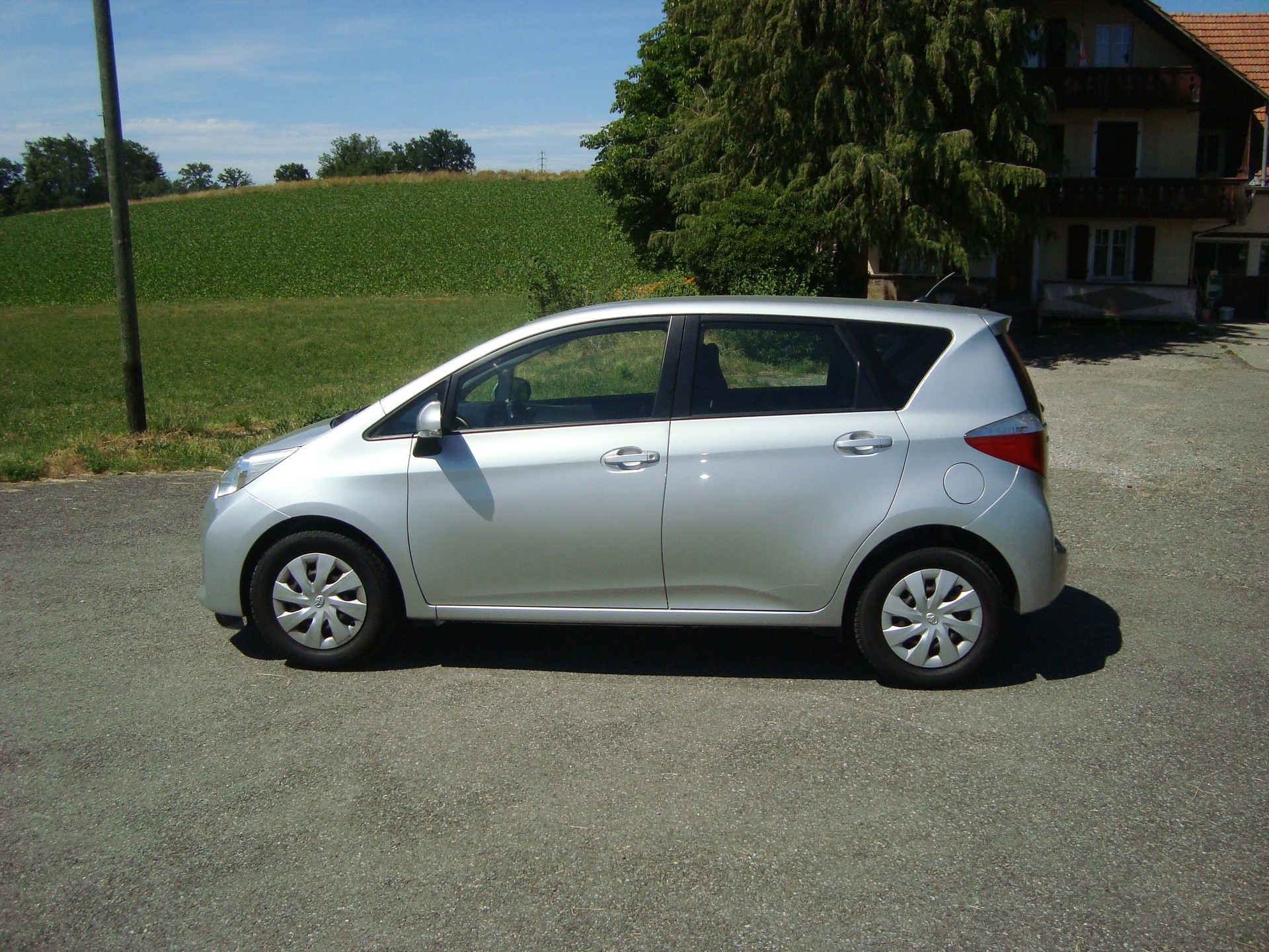 TOYOTA Verso-S 1.33 Linea Terra-image-4