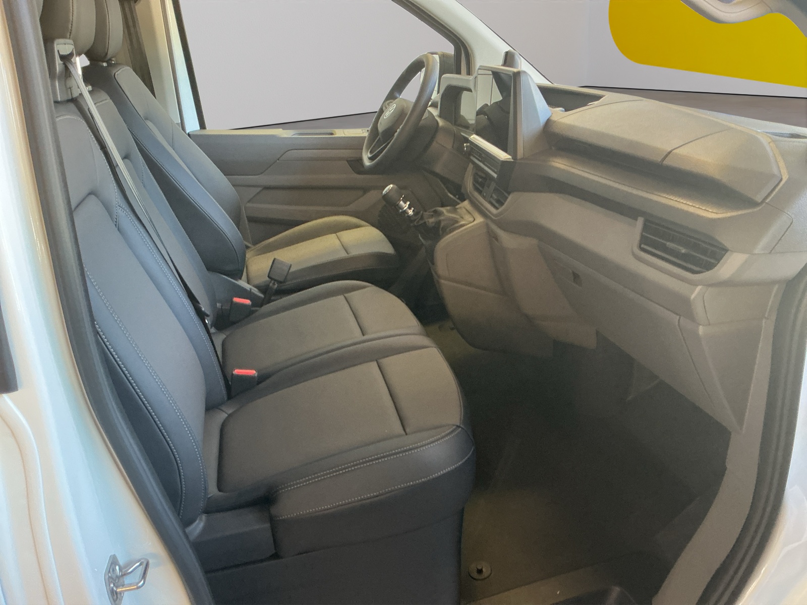 VW Transporter 2.0 TDI-image-10