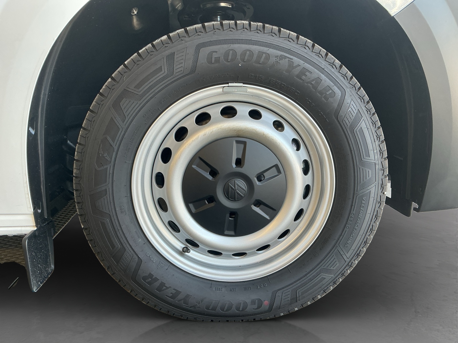 VW Transporter 2.0 TDI-image-11