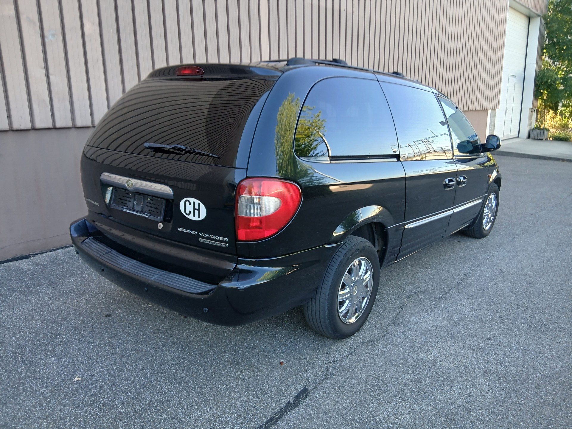CHRYSLER Grand Voyager 3.3 LTD AWD-image-3