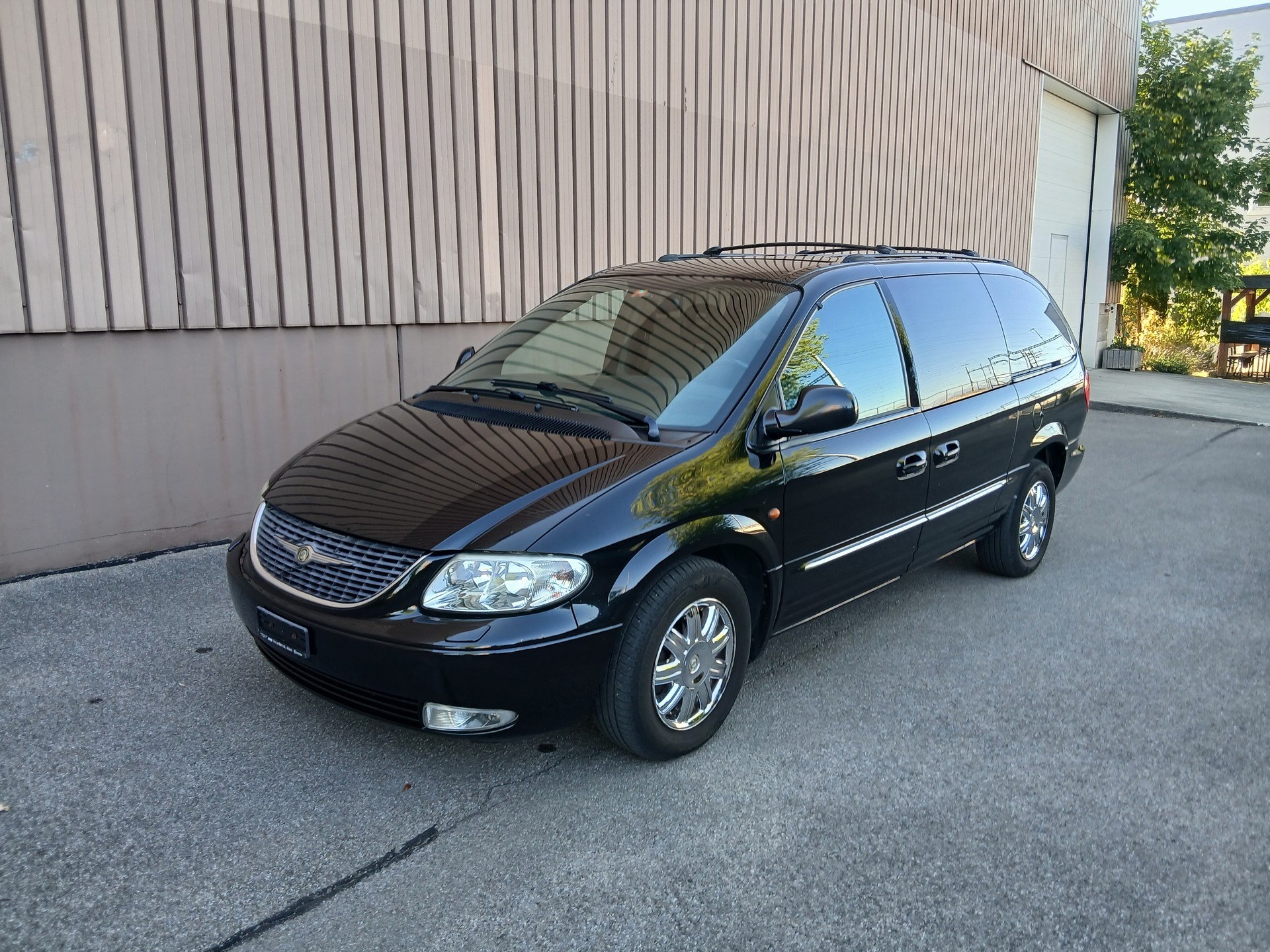 CHRYSLER Grand Voyager 3.3 LTD AWD-image-0