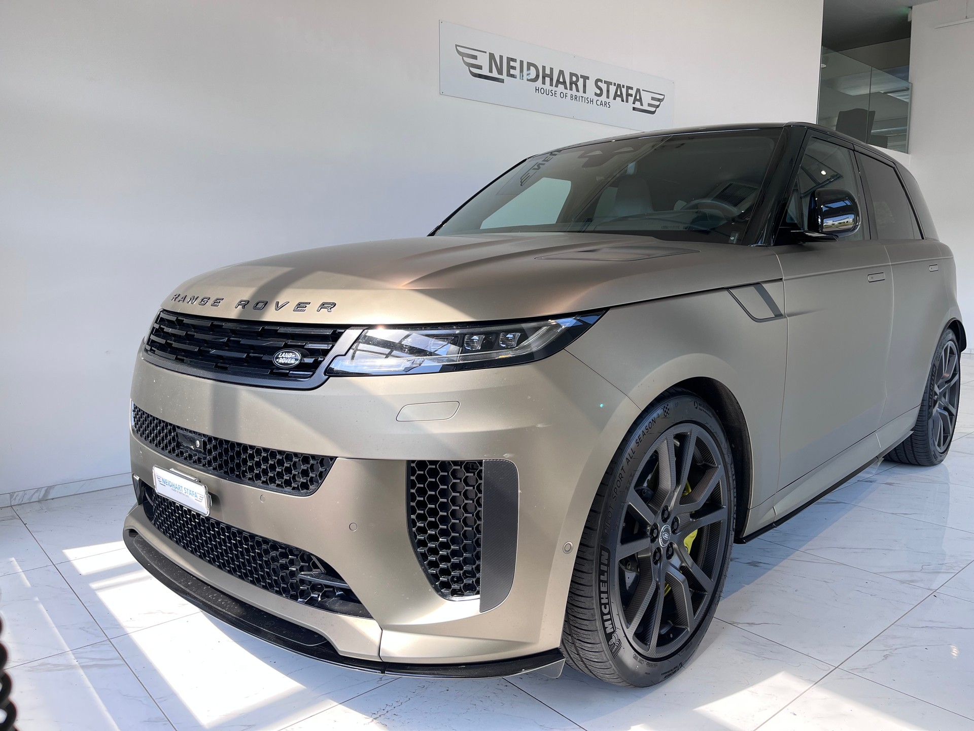 LAND ROVER Range Rover Sport P635 SV EDITION ONE-image-1
