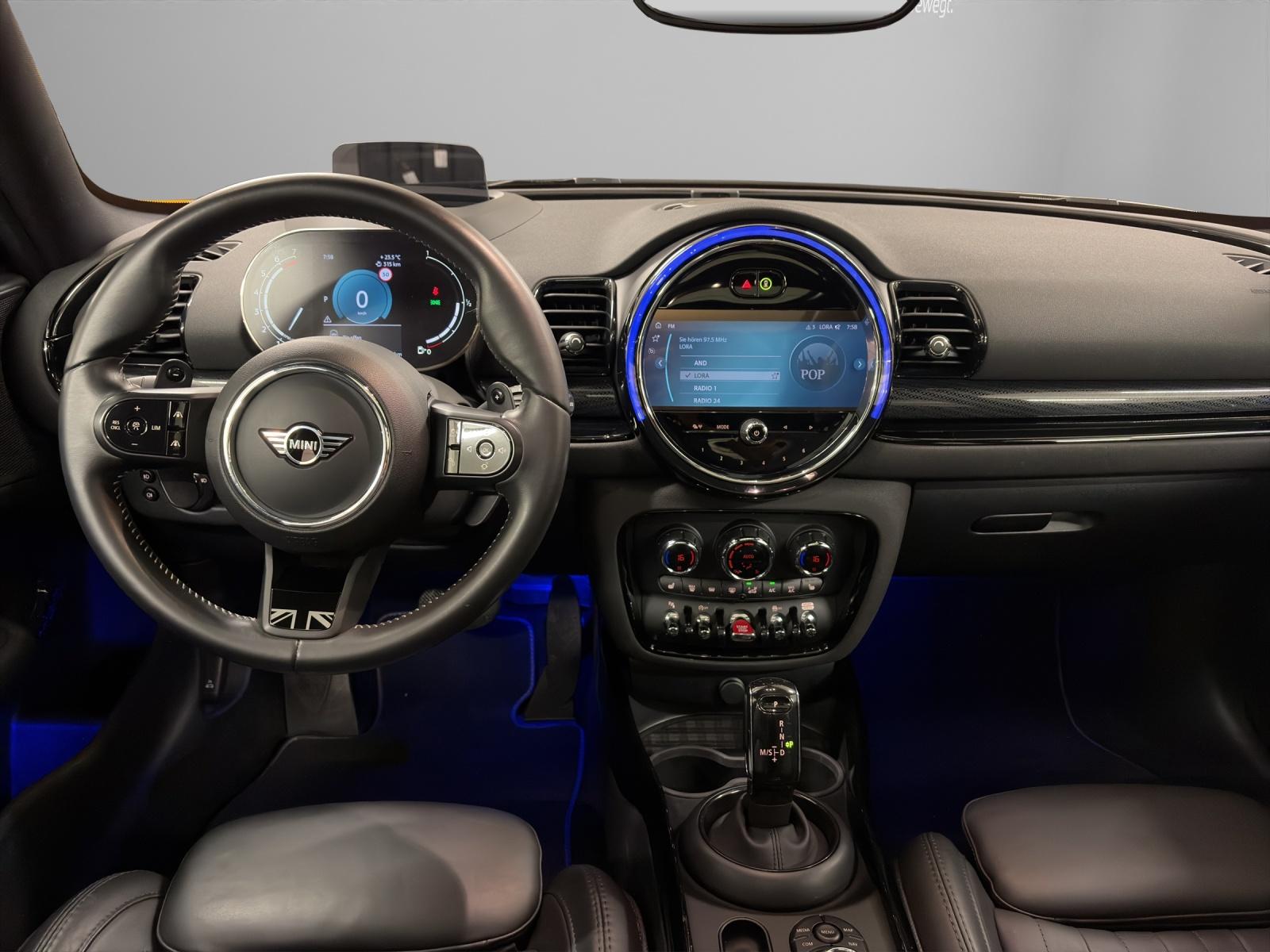 MINI Clubman Cooper S ALL4-image-12