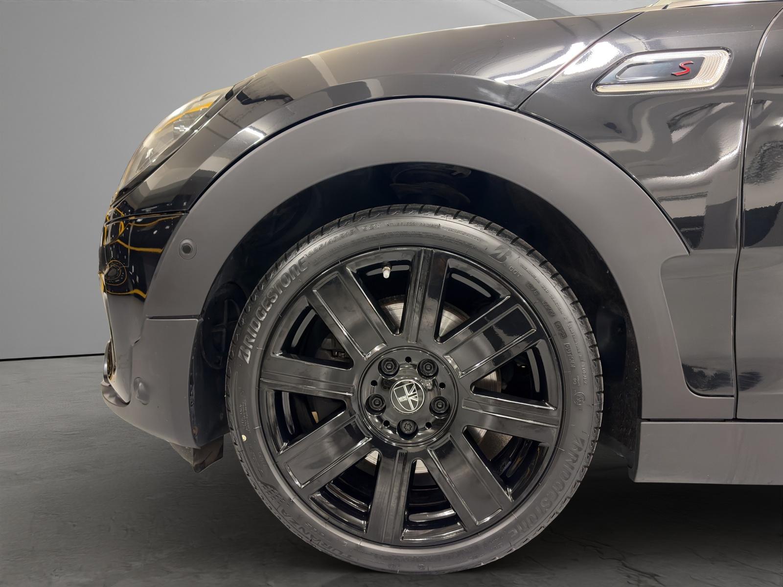MINI Clubman Cooper S ALL4-image-22