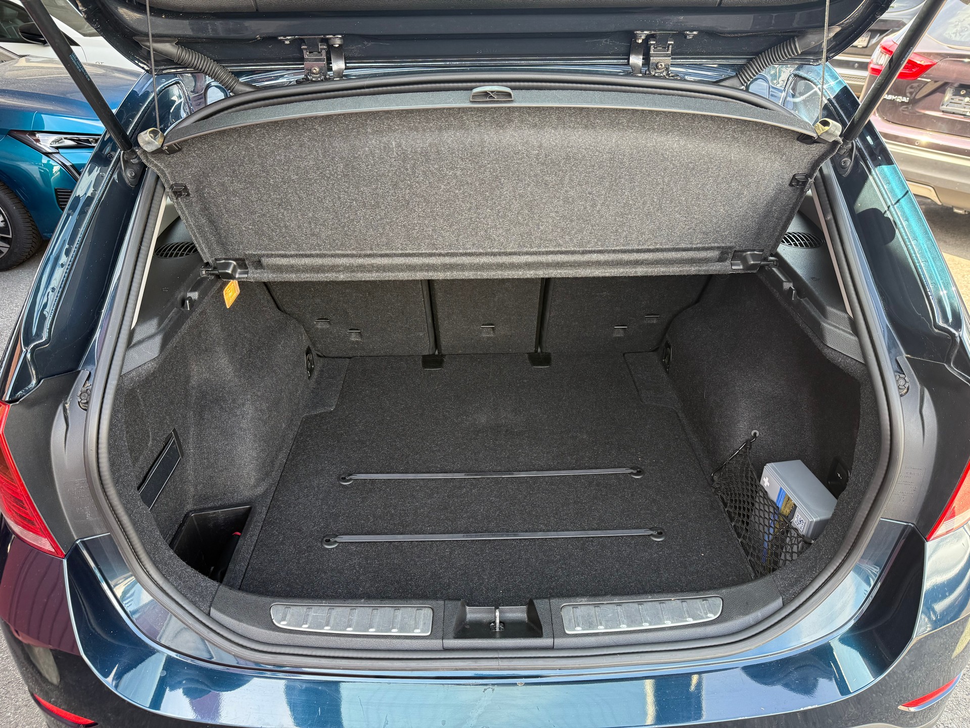 BMW X1 xDrive 20i Steptronic-image-6