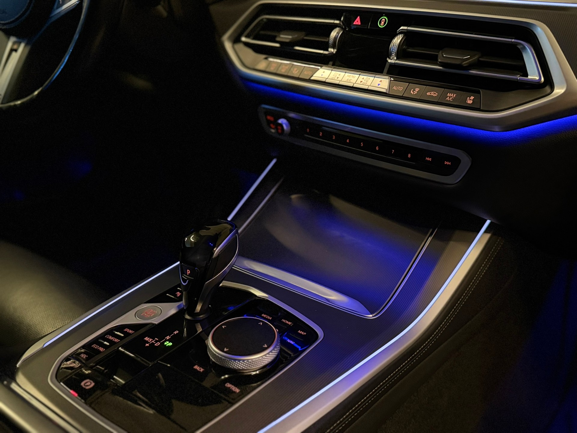 BMW X5 xDrive 48V 30d M Sport Steptronic-image-19