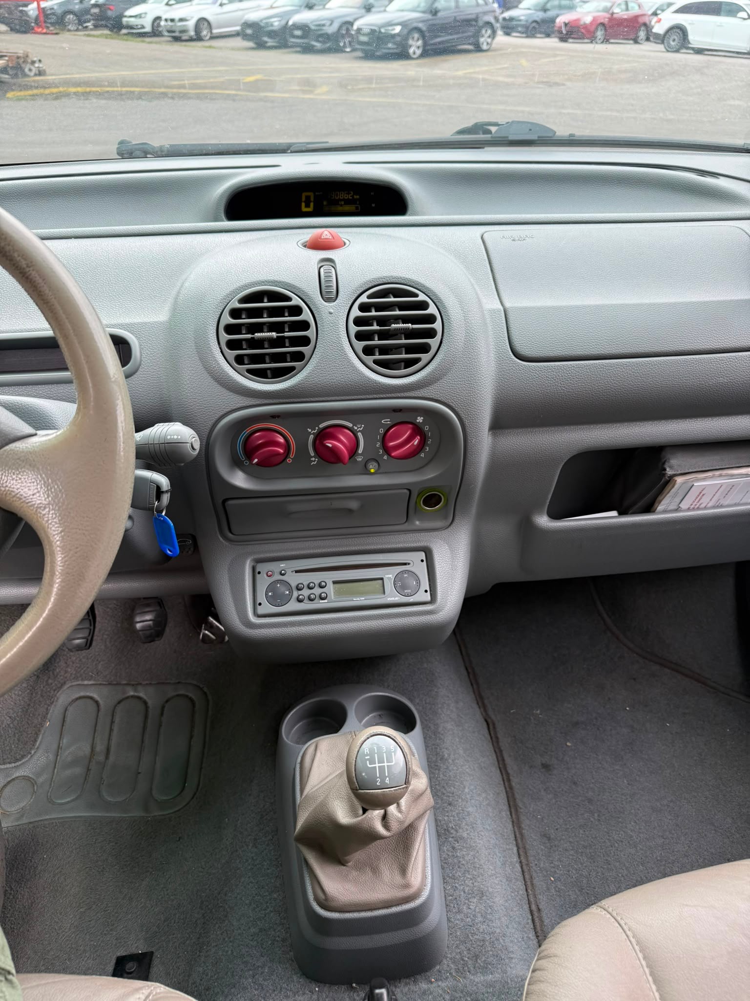 RENAULT Twingo 1.2 16V Authentique-image-9