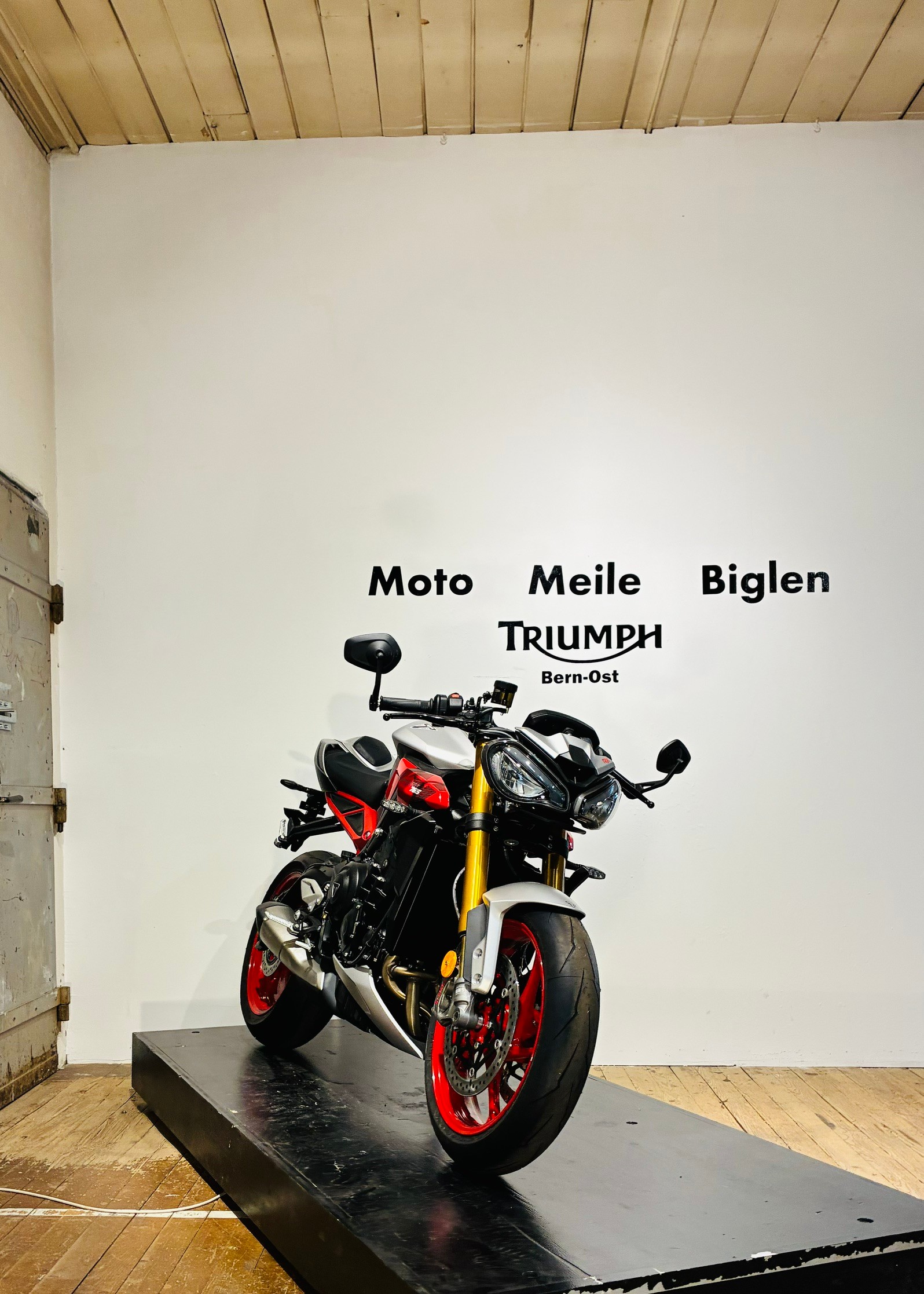 TRIUMPH 765 RX