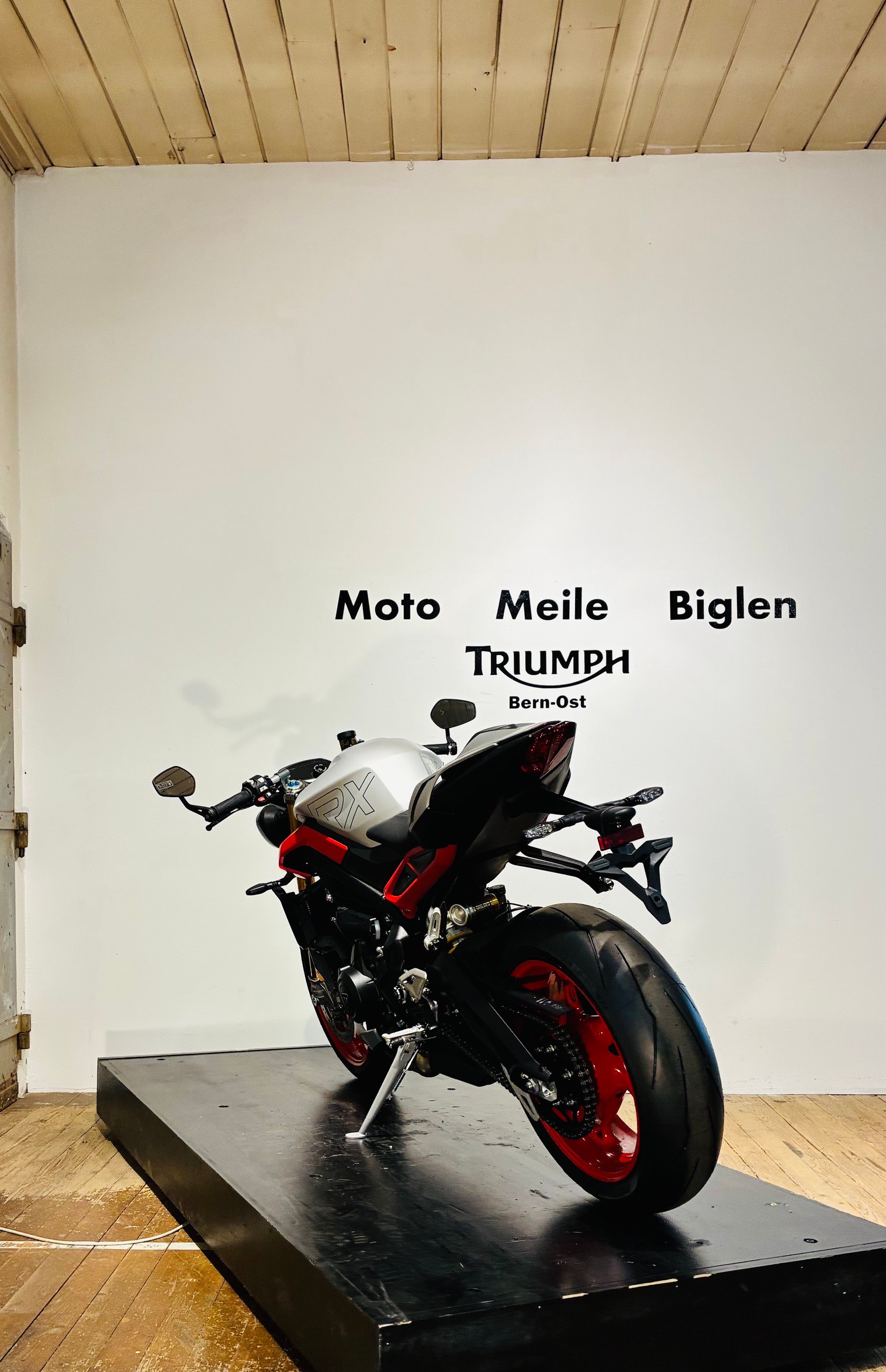 TRIUMPH 765 RX-image-7