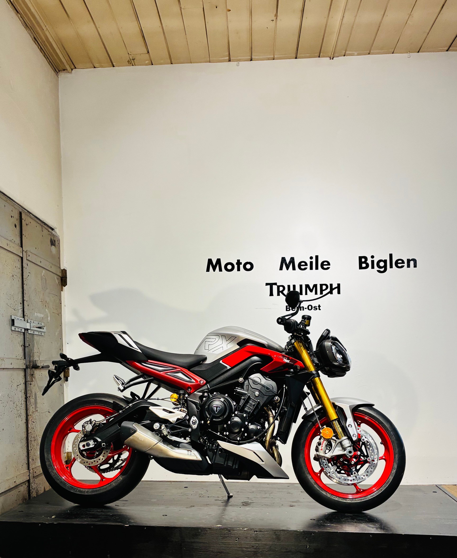 TRIUMPH 765 RX-image-4