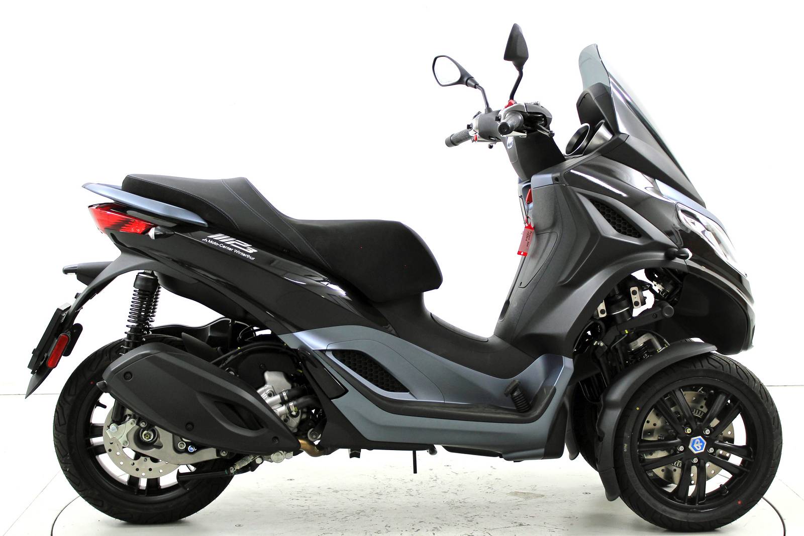 PIAGGIO MP3 300 ABS-showroom-element-3