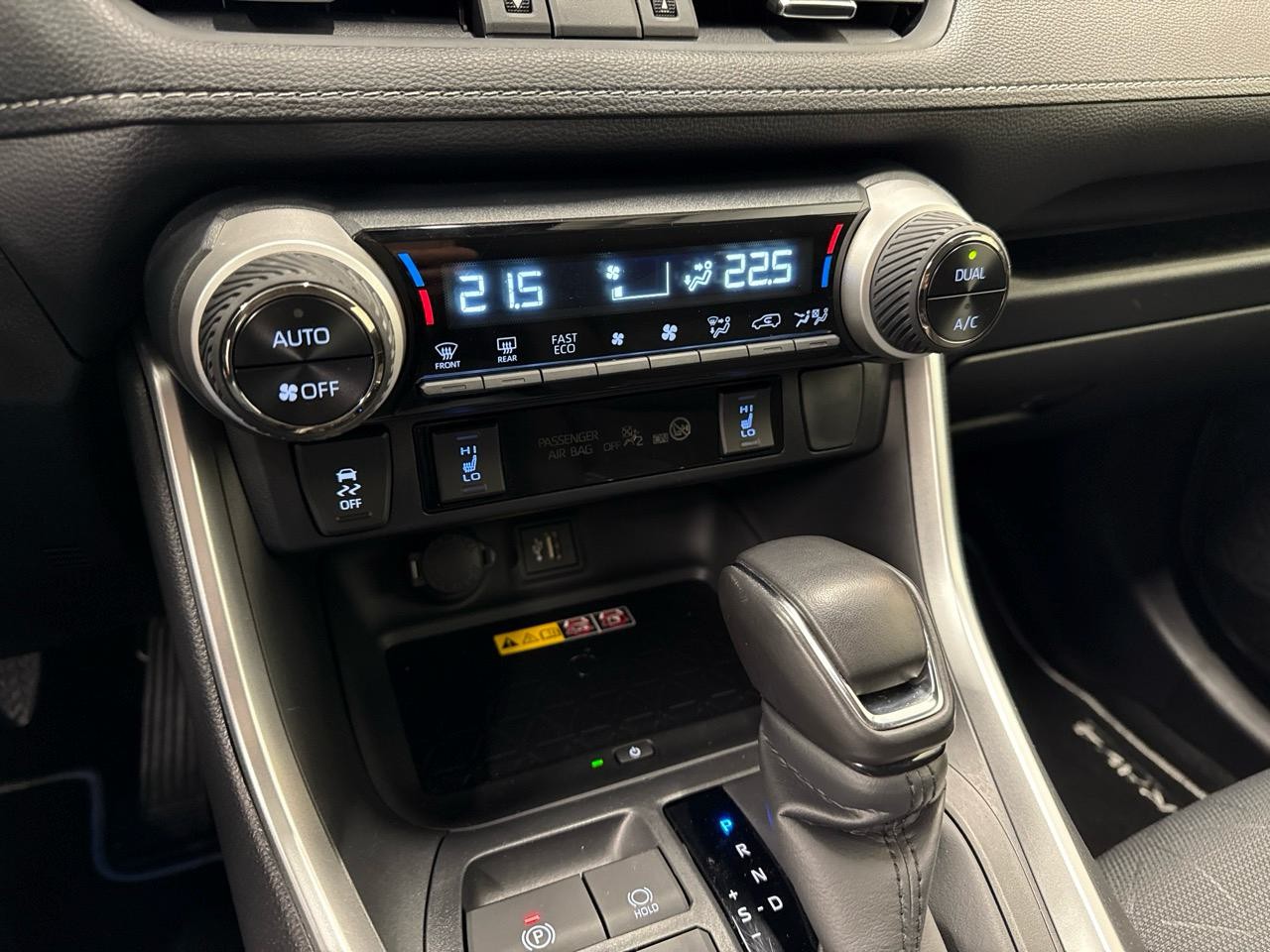 TOYOTA RAV-4 2.5 HSD Style e-CVT 4WD-image-6