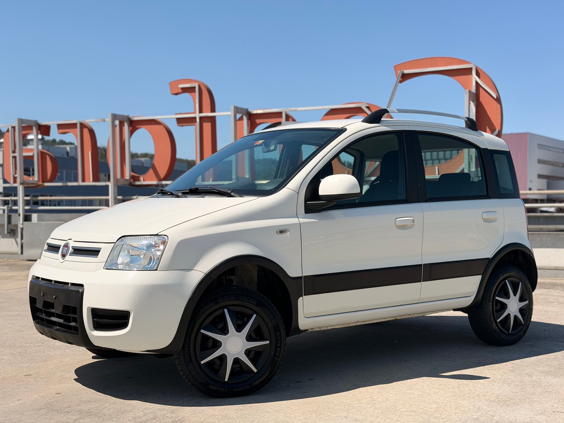 FIAT Panda 1.2 Climbing 4x4-image-0