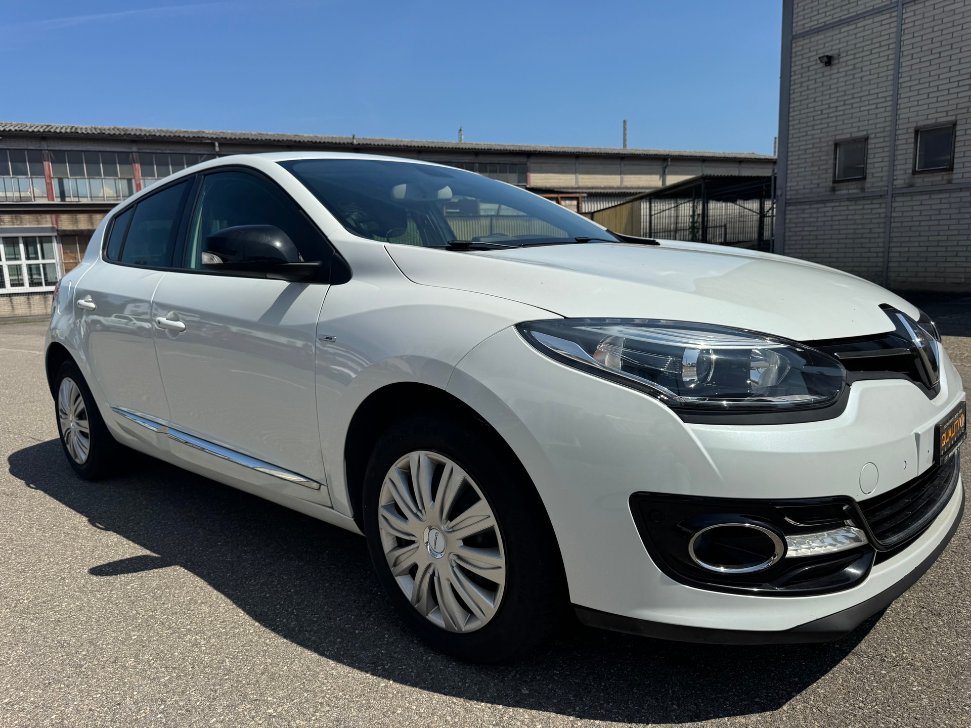 RENAULT Mégane 1.2 16V Turbo Bose-image-5