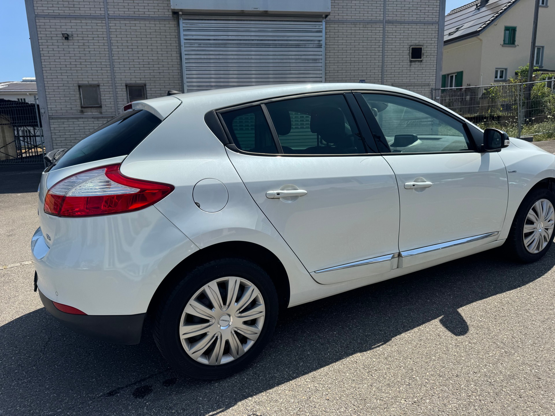 RENAULT Mégane 1.2 16V Turbo Bose-image-6