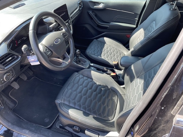 FORD Fiesta 1.0 SCTi MHEV Vignale-image-4