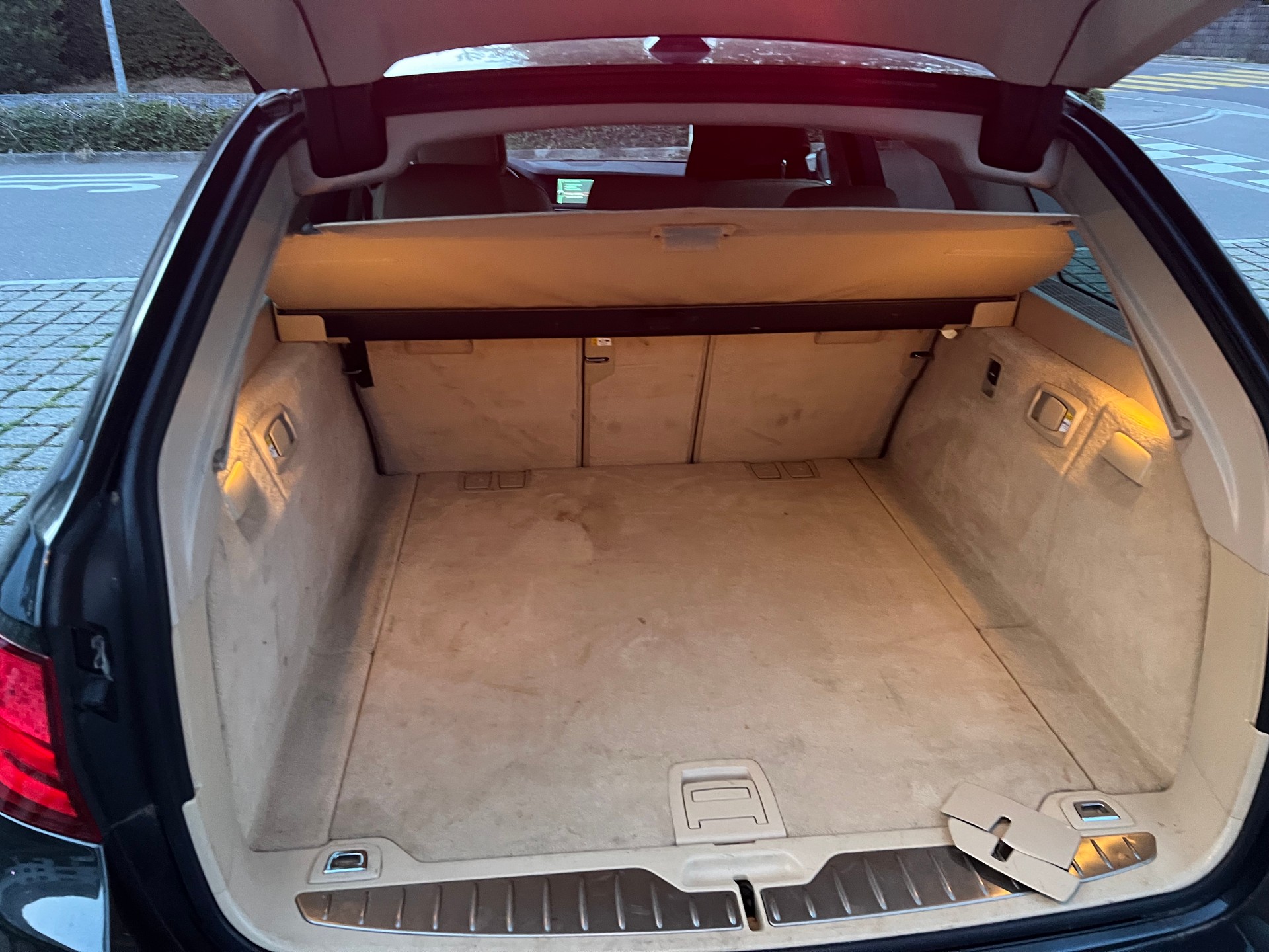 BMW 525d xDrive Touring Steptronic-image-8