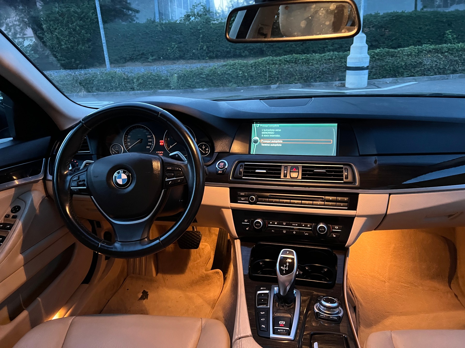 BMW 525d xDrive Touring Steptronic-image-5