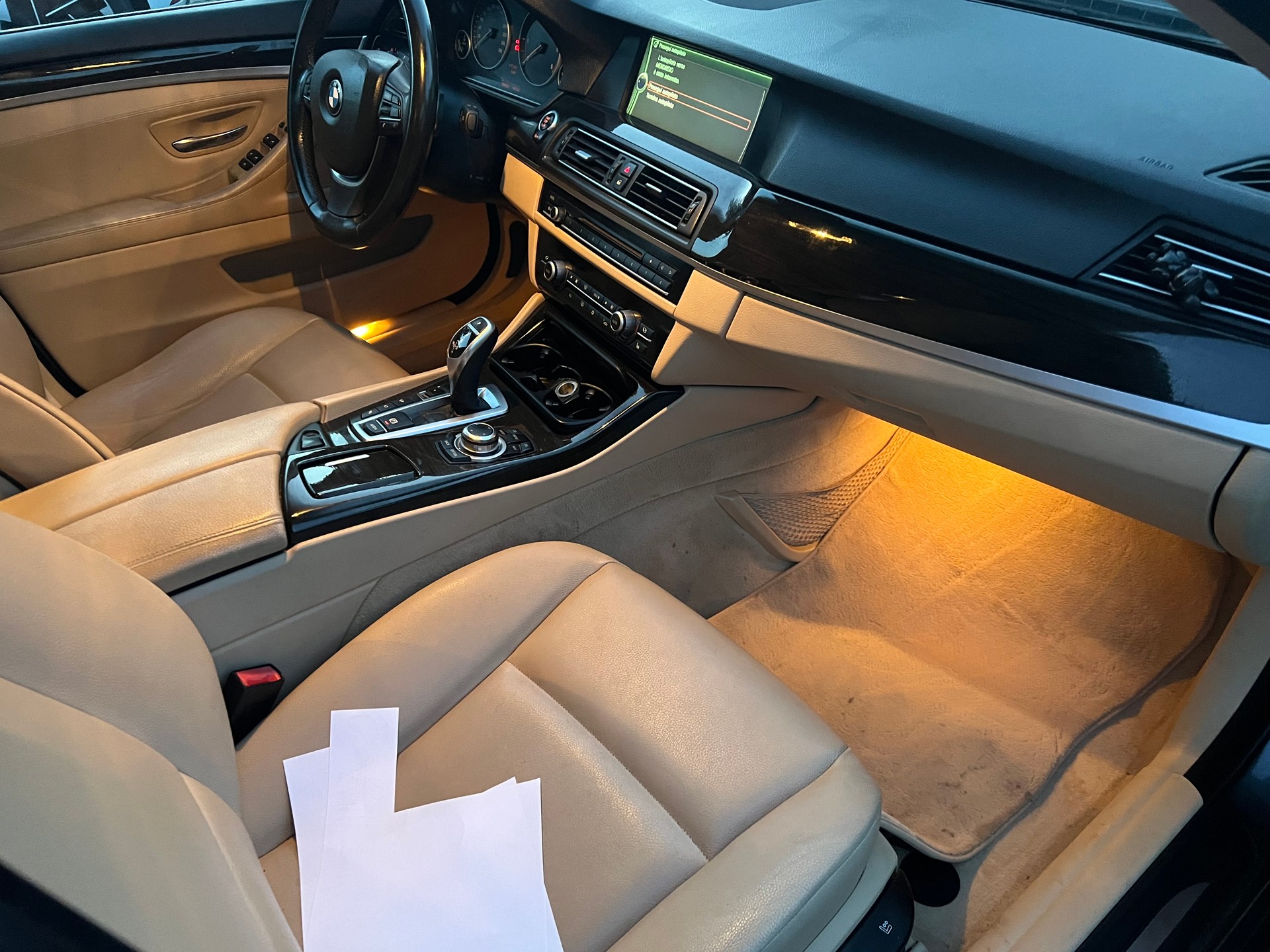 BMW 525d xDrive Touring Steptronic-image-9