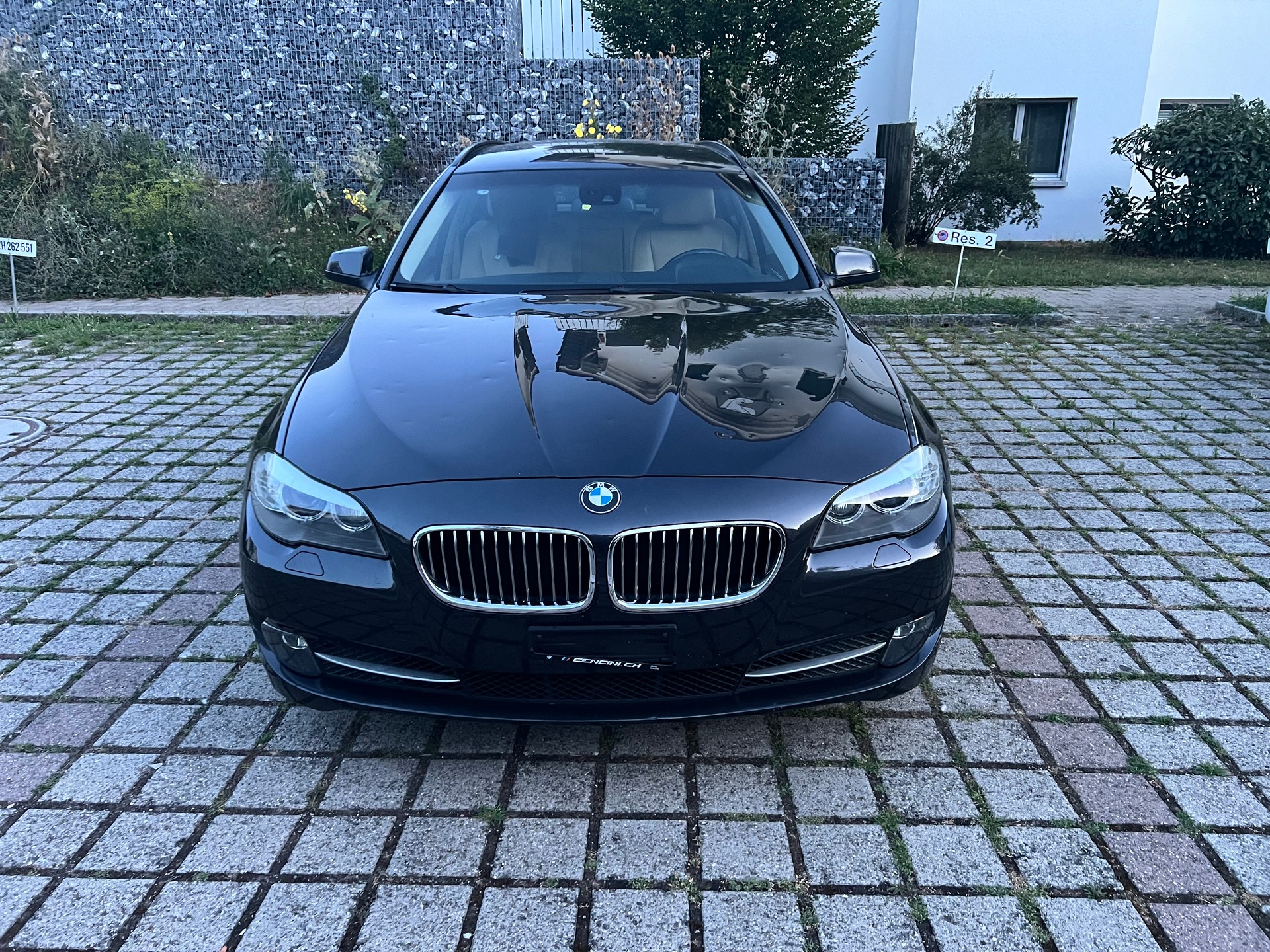 BMW 525d xDrive Touring Steptronic-image-0