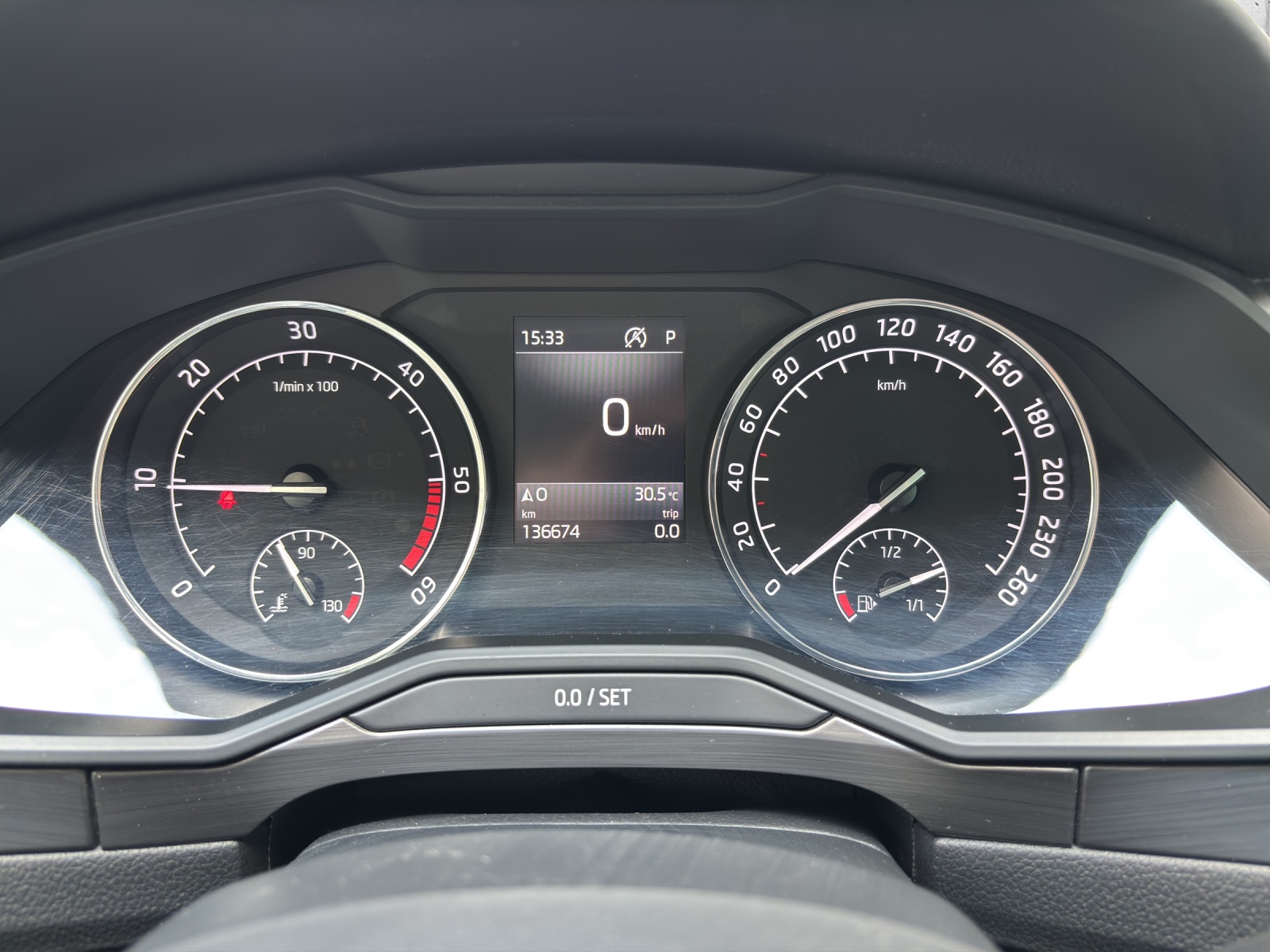 SKODA Superb Combi 2.0 TDi Style 4x4 DSG mit AHK, elektr. Vordersitze mit Memory & Winterräder-image-14