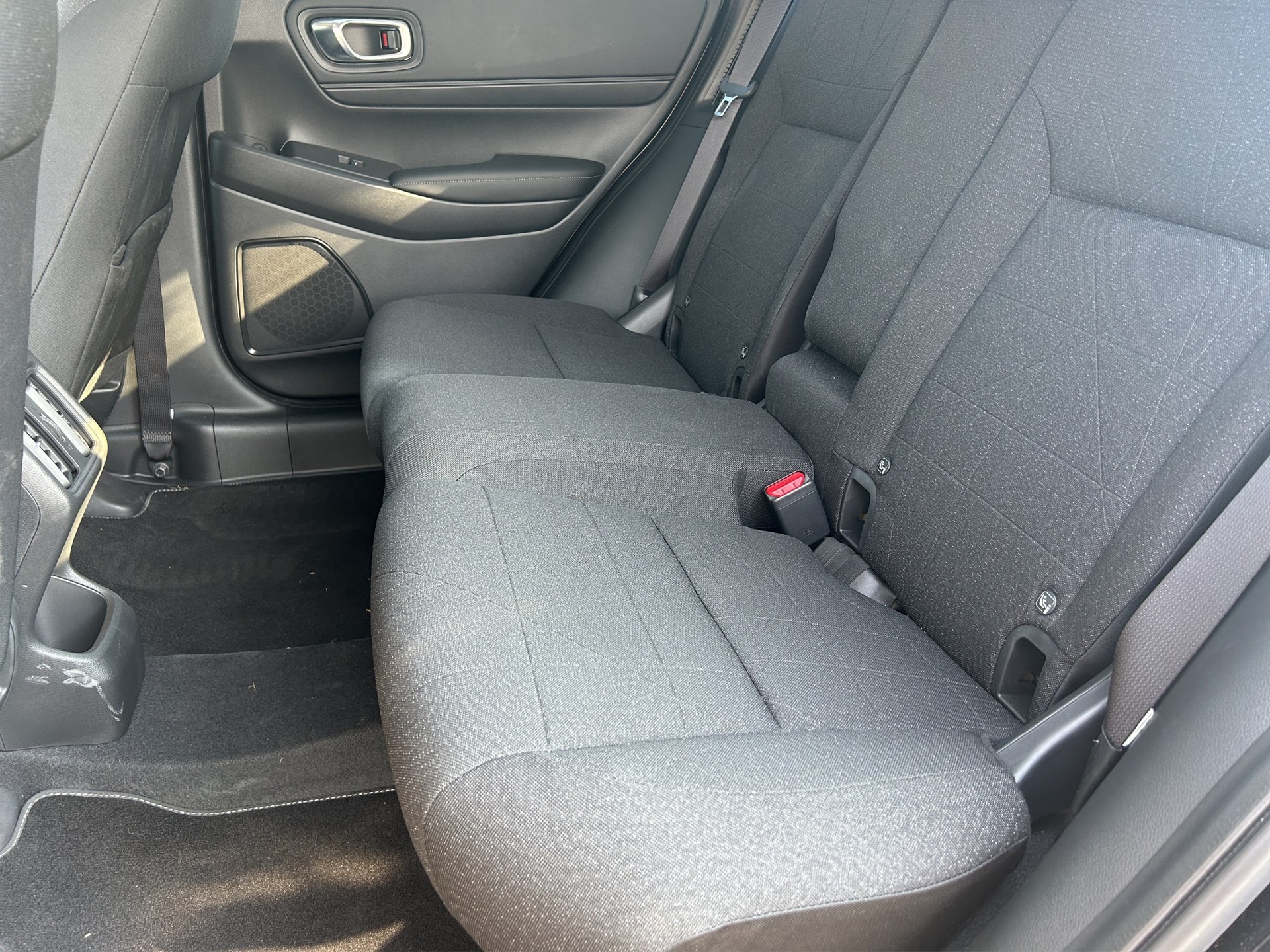 HONDA HR-V 1.5 i-MMD Elegance-image-9