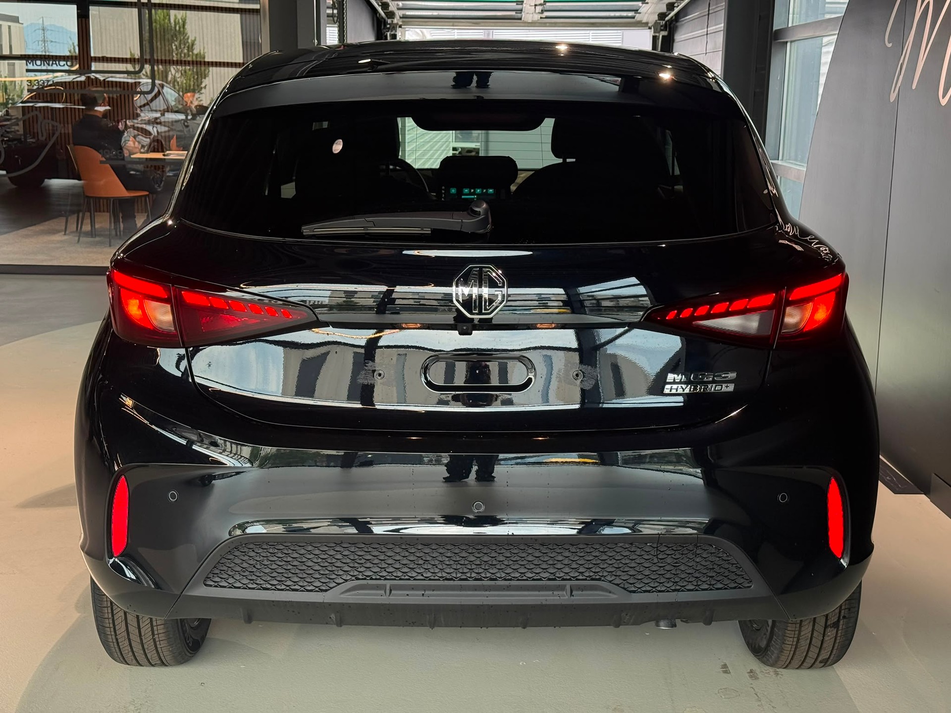 MG 3 1.5 Hybrid Luxury Aut.-image-5