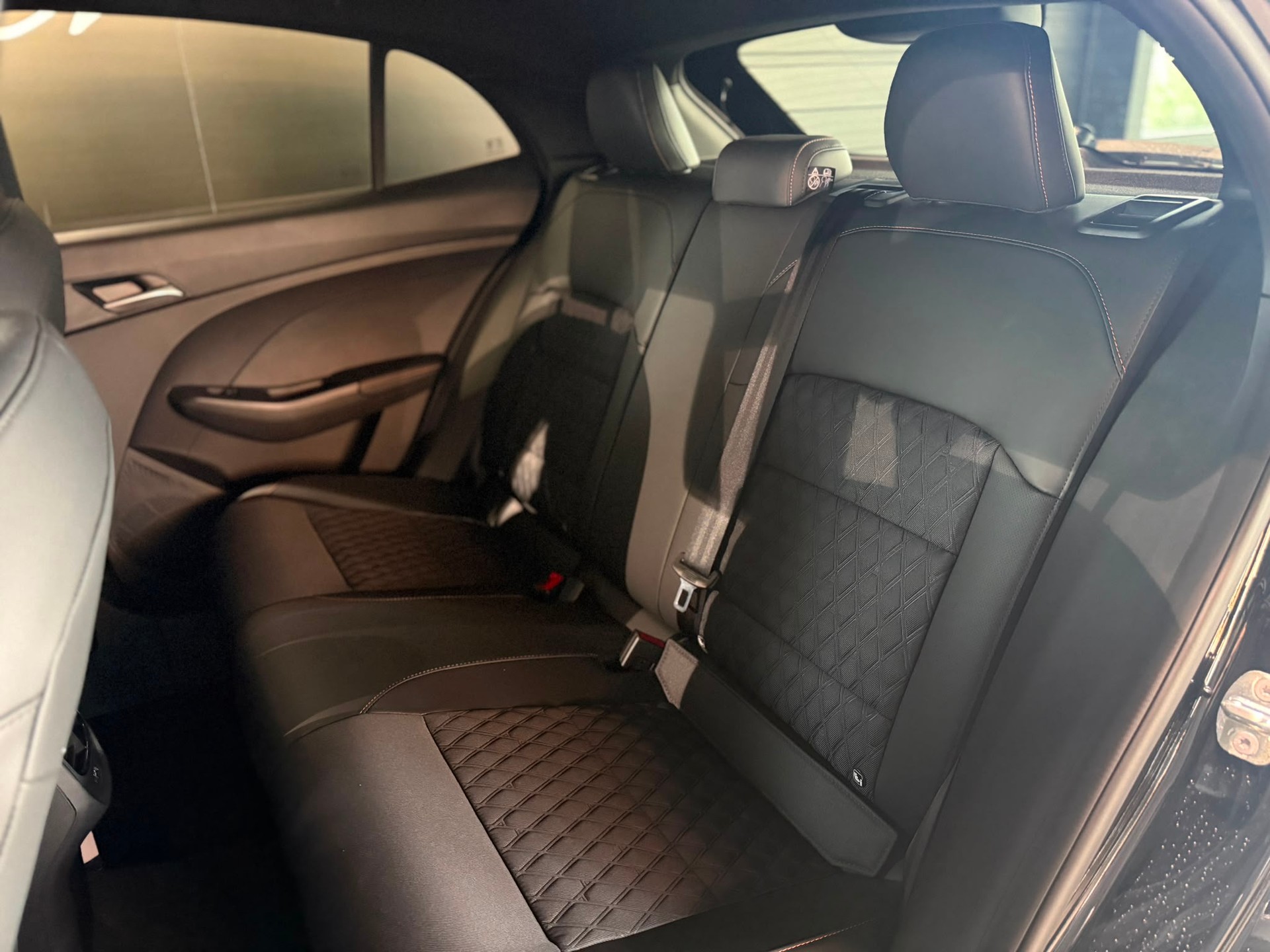 MG 3 1.5 Hybrid Luxury Aut.-image-8