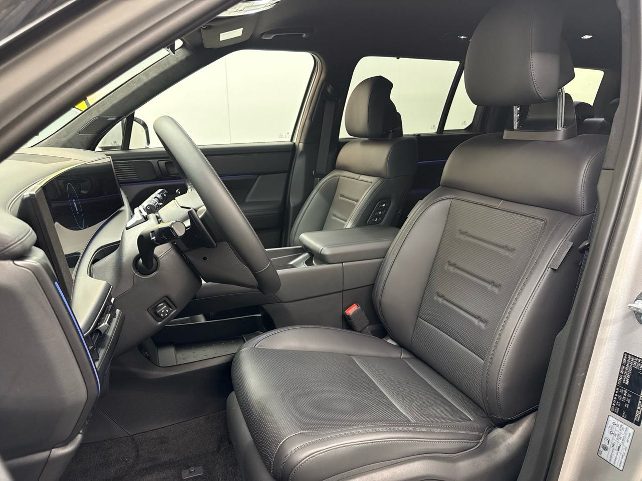 HYUNDAI Santa Fe 1.6 T-GDi PHEV Calligraphy 4WD Automatic-image-4