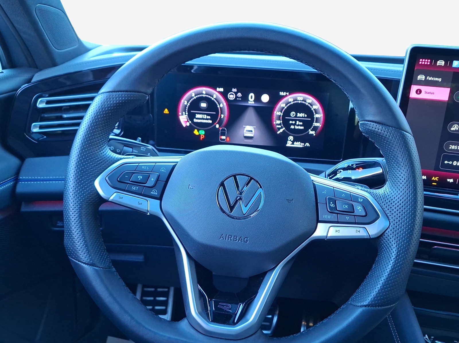 VW Tiguan 2.0 TSI DSG R-Line 4Motion-image-9