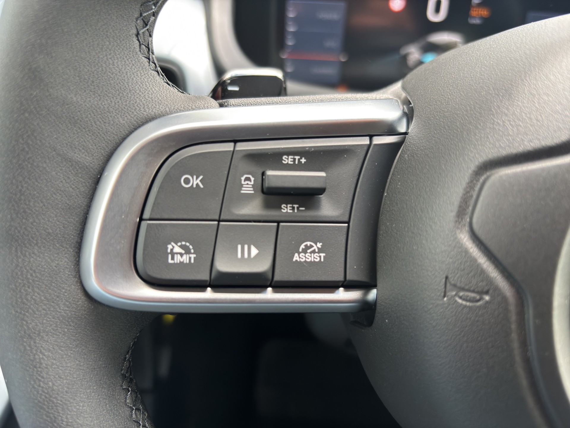 JEEP Avenger 1.2 Turbo MHEV The North Face 4xe-image-9
