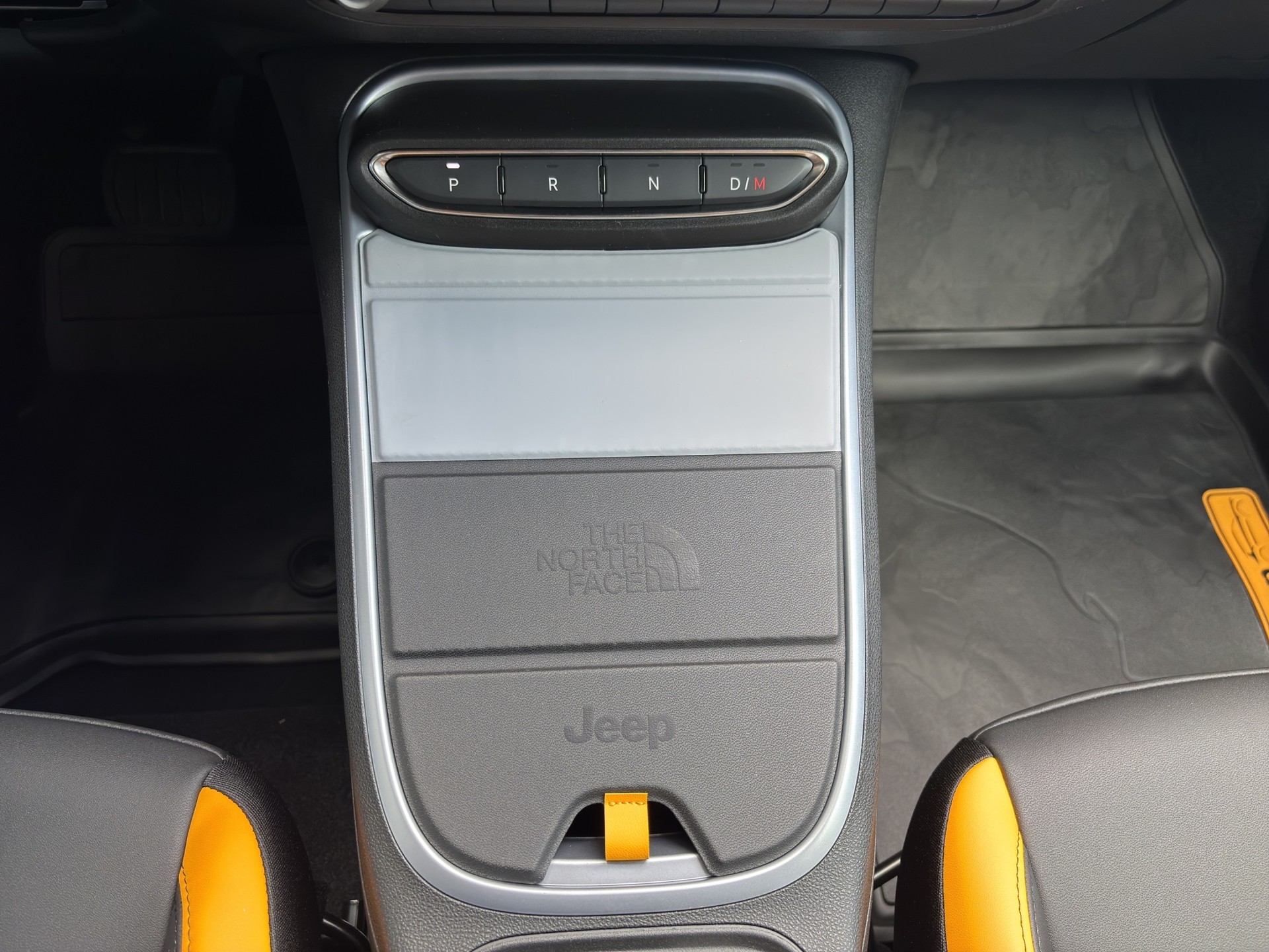 JEEP Avenger 1.2 Turbo MHEV The North Face 4xe-image-7