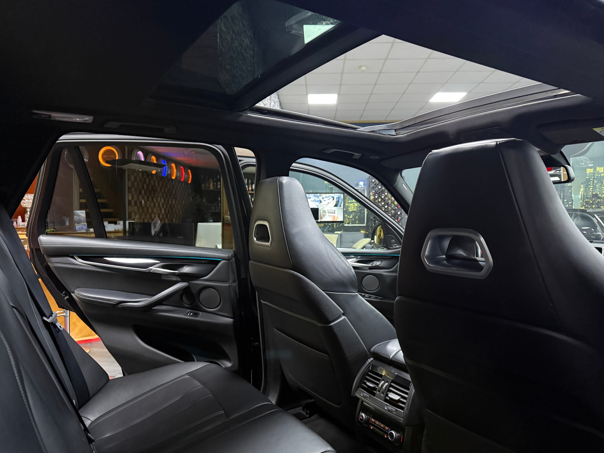 BMW X5M Edition Black Fire Steptronic / Vollausstattung-image-17