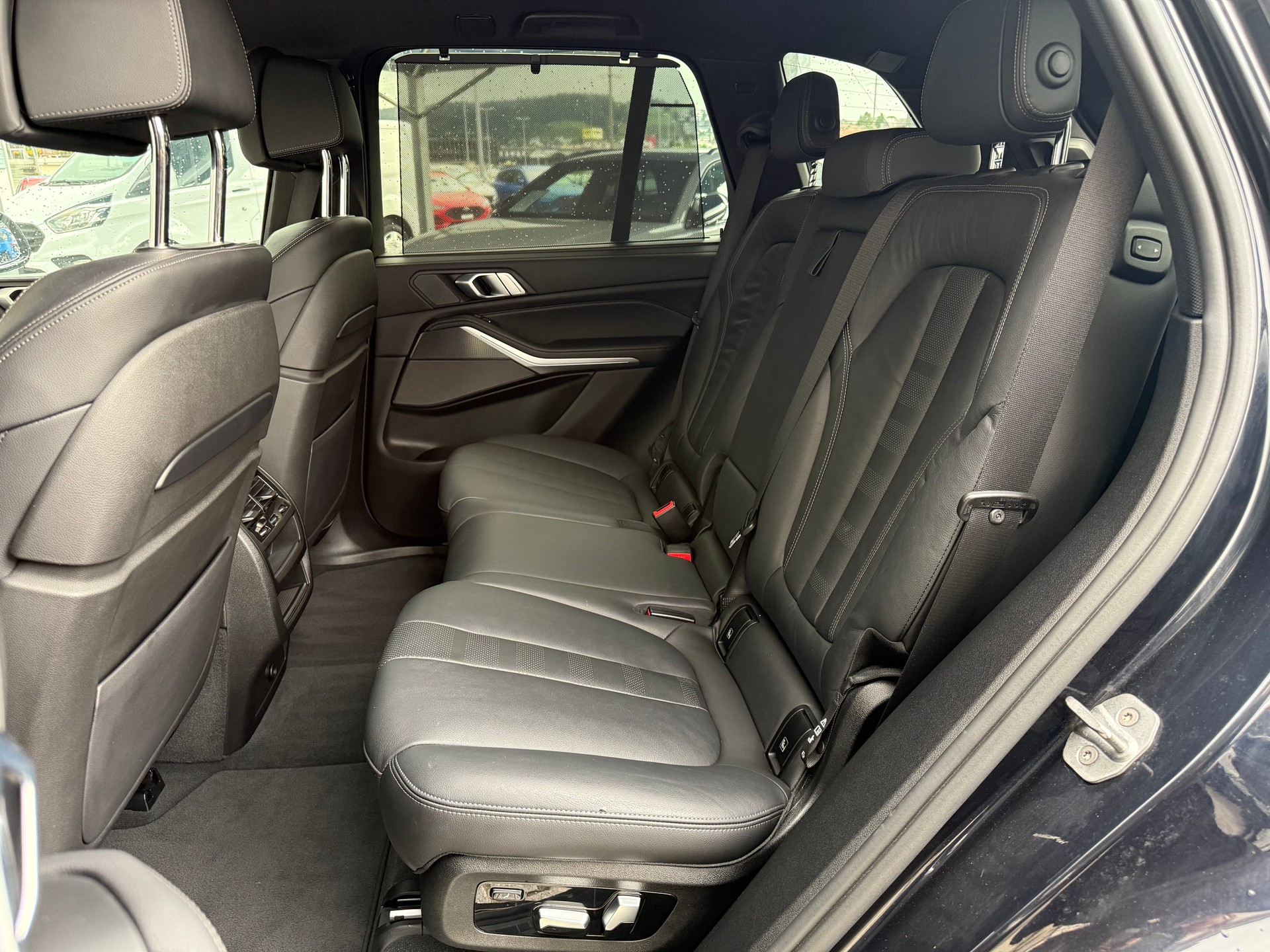 BMW X5 30d xDrive M-SPORT * 7 SITZER * 22 ZOLL ALUFELGEN *-image-9
