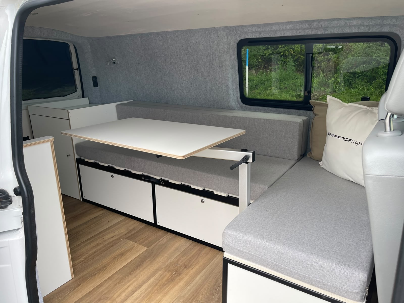 VW T5 Saranda Beach-image-1