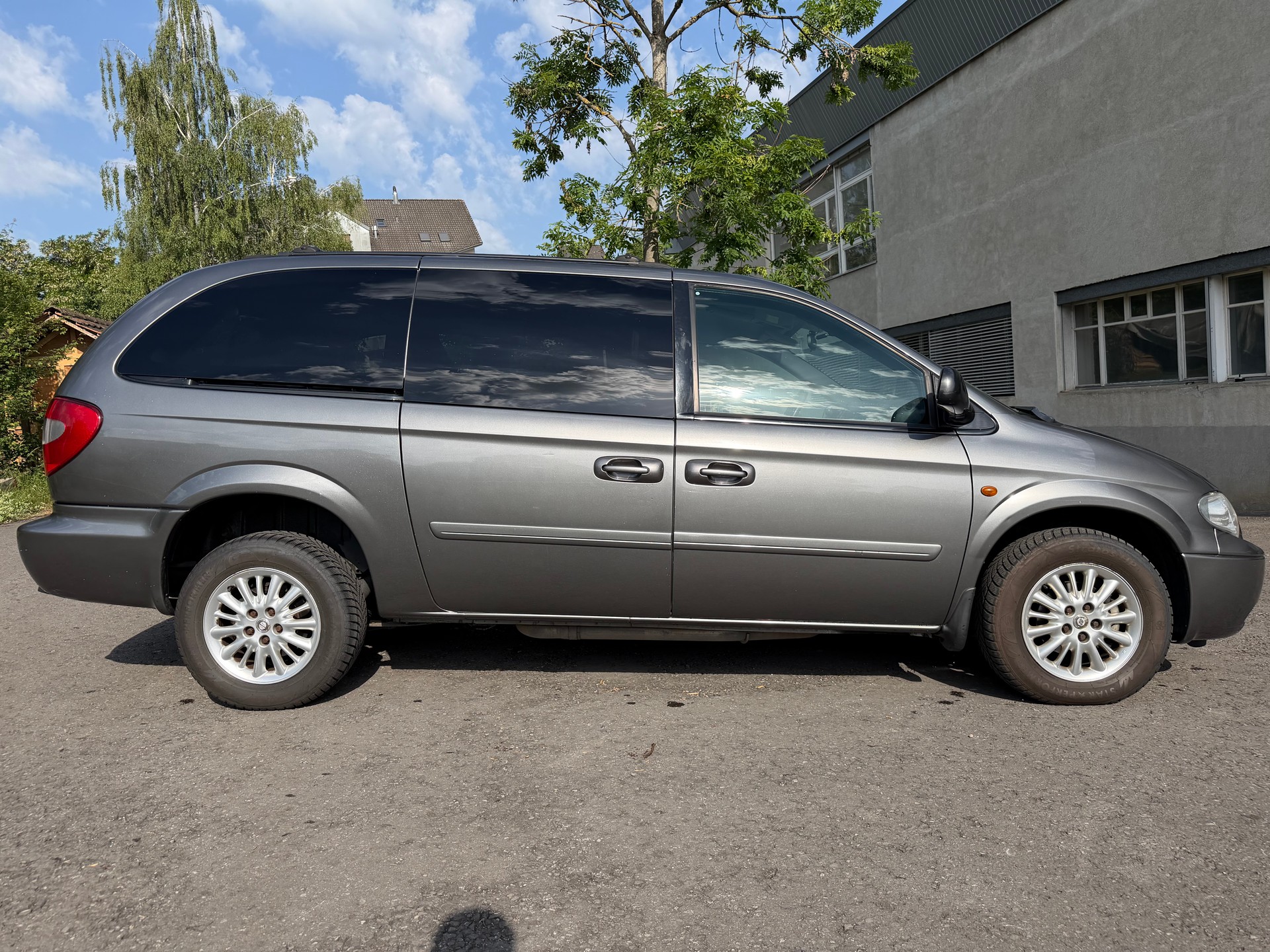 CHRYSLER 👉🏻Grand Voy. 2.8 CRD LTD Automatic-image-2