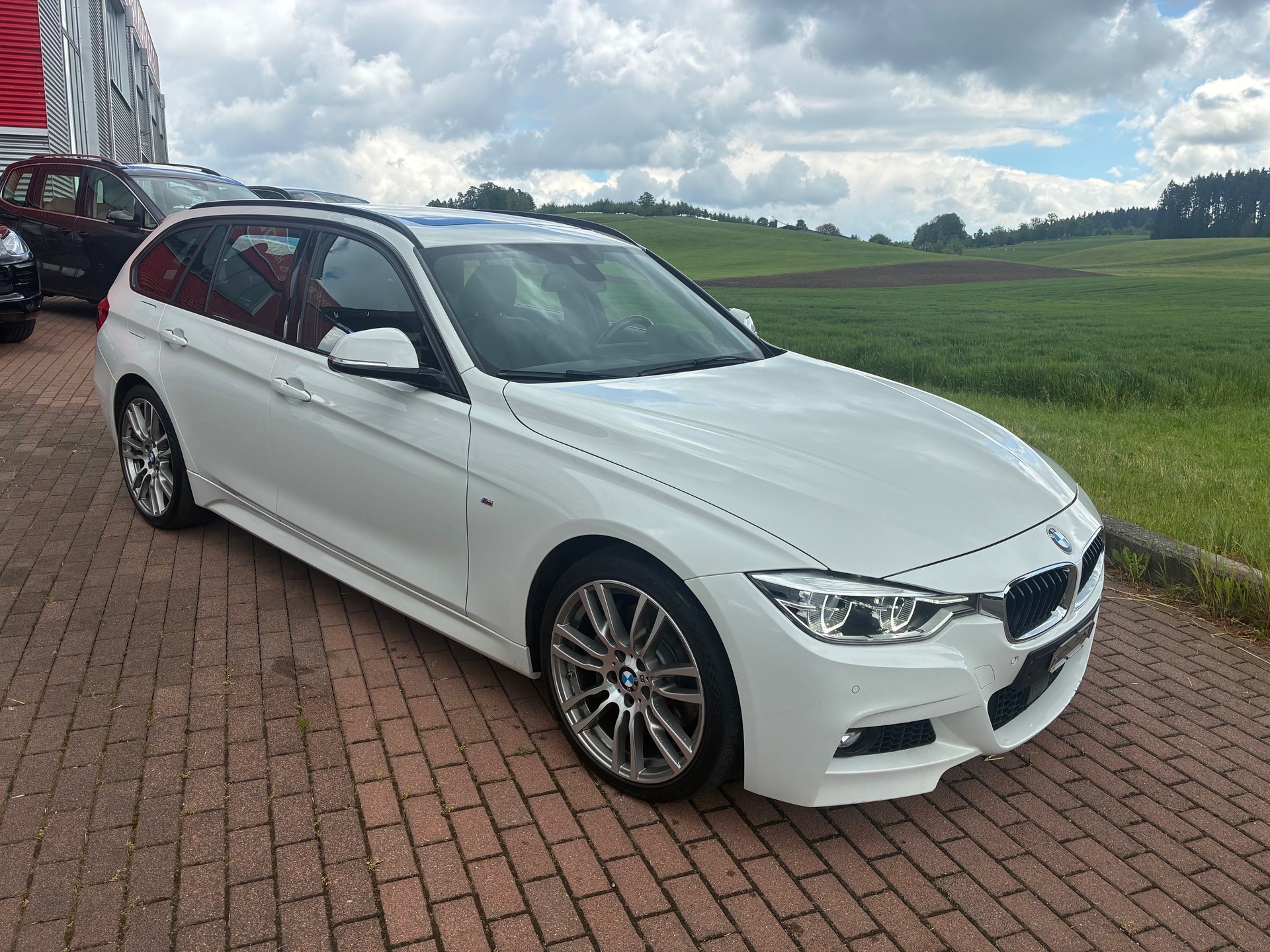 BMW 335d xDrive Sport Line Steptronic-image-0