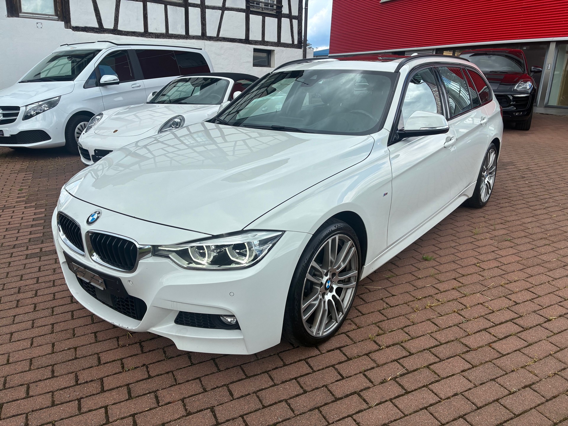 BMW 335d xDrive Sport Line Steptronic-image-1