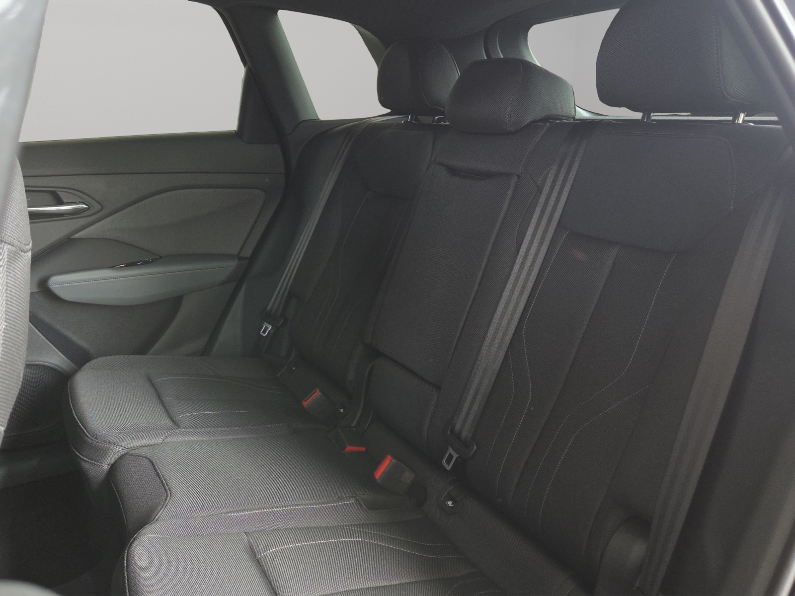 AUDI Q3 SUV 110 kW TFSI S tronic-image-8