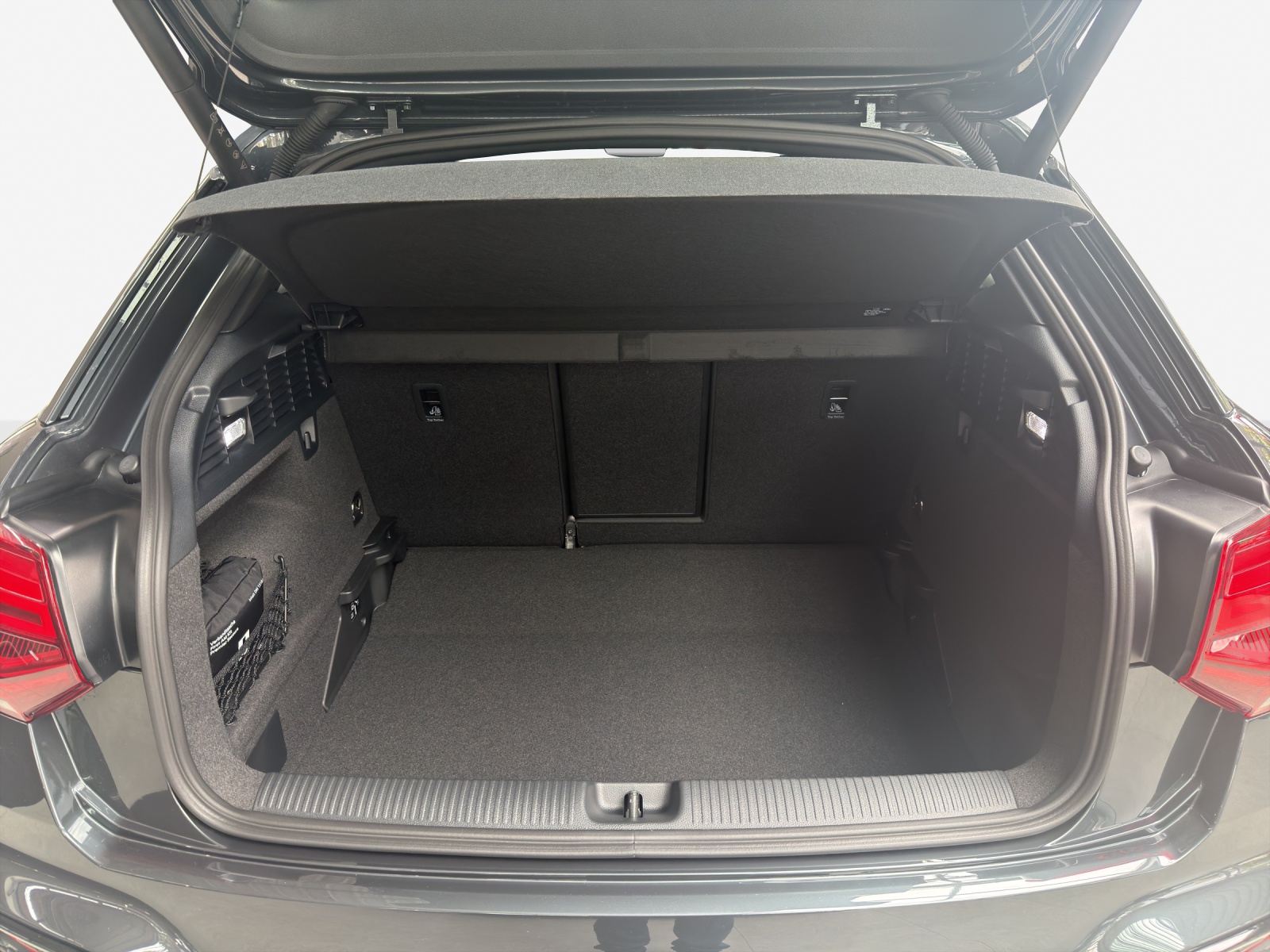 AUDI Q2 35 TFSI advanced S-tronic-image-11