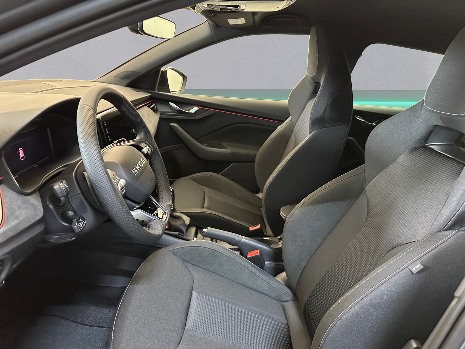 SKODA Scala 1.5 TSI Dynamic DSG-image-8