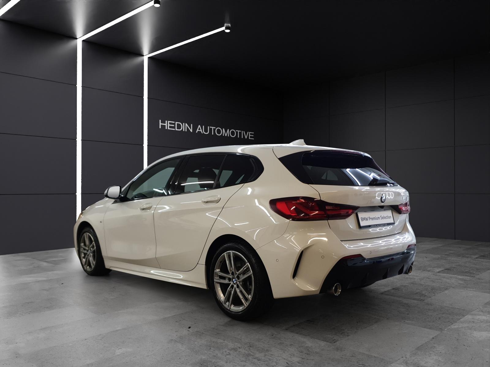 BMW 120i-image-2