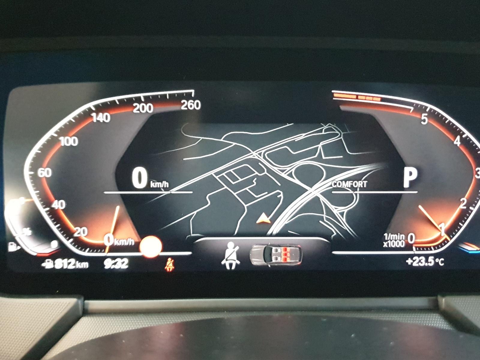 BMW 120i-image-19