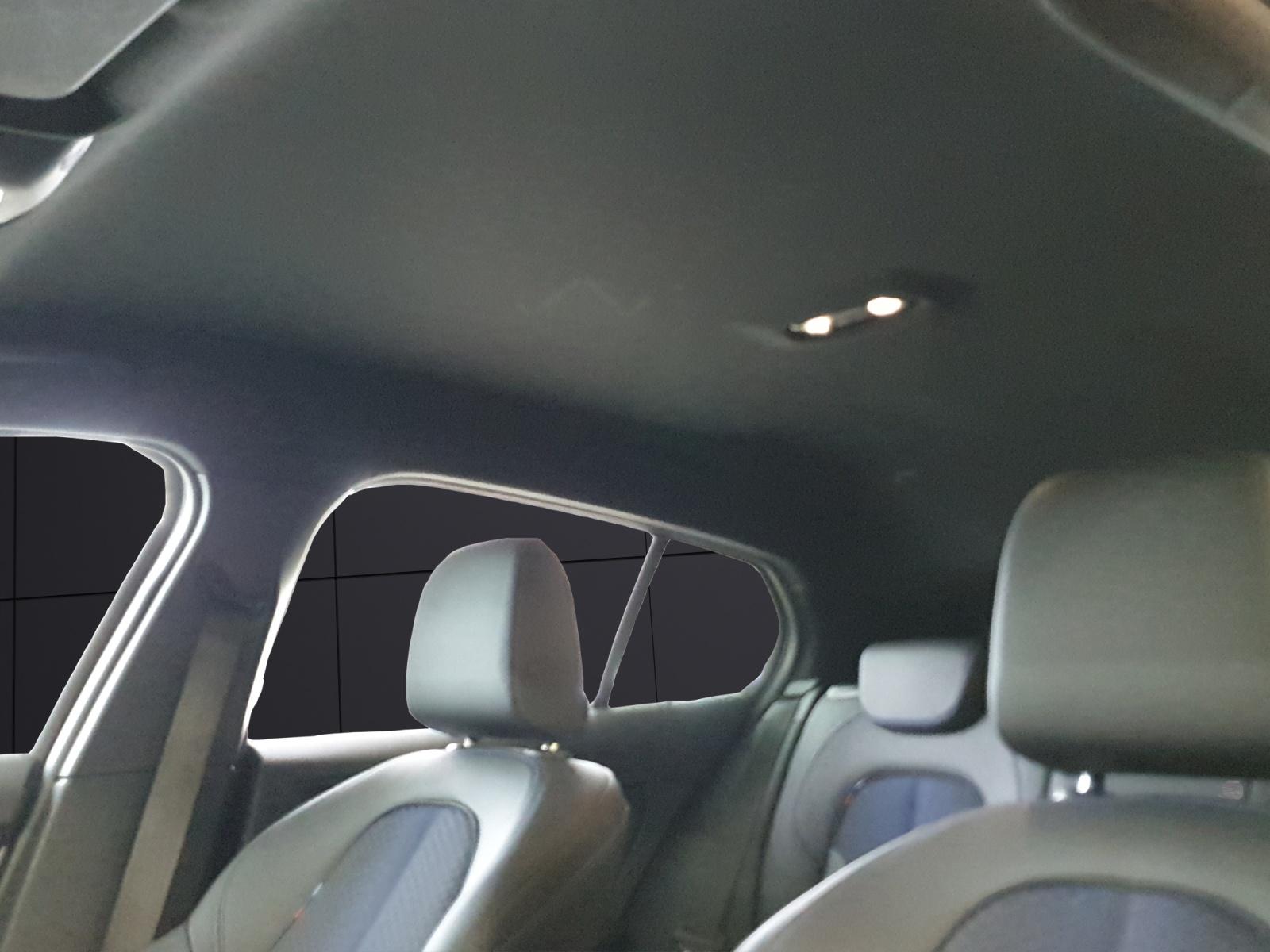 BMW 120i-image-16