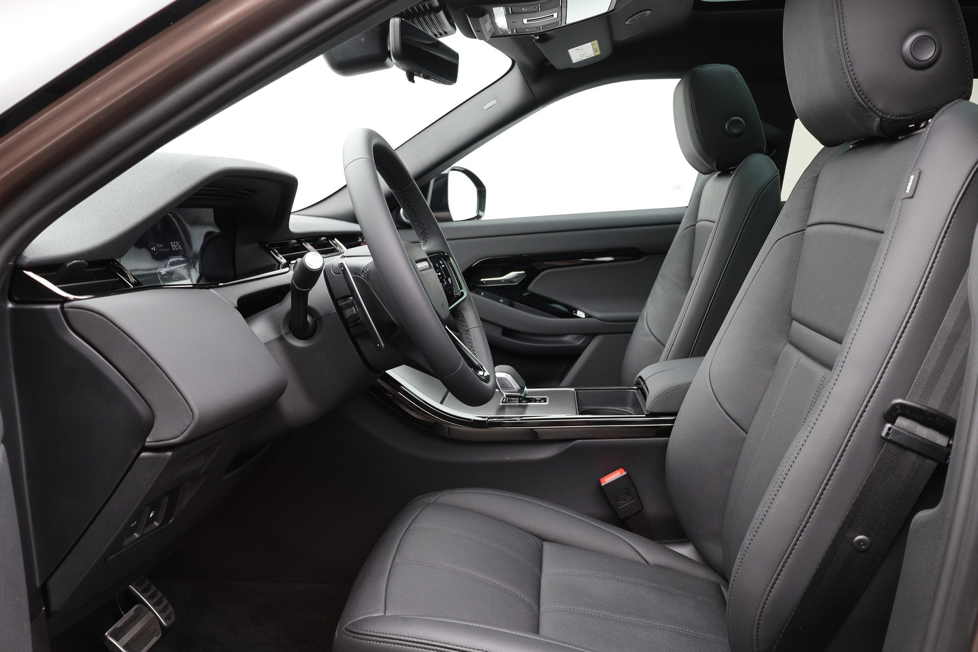 LAND ROVER Range Rover Evoque 1.5 T 270e Dynamic SE-showroom-element-2