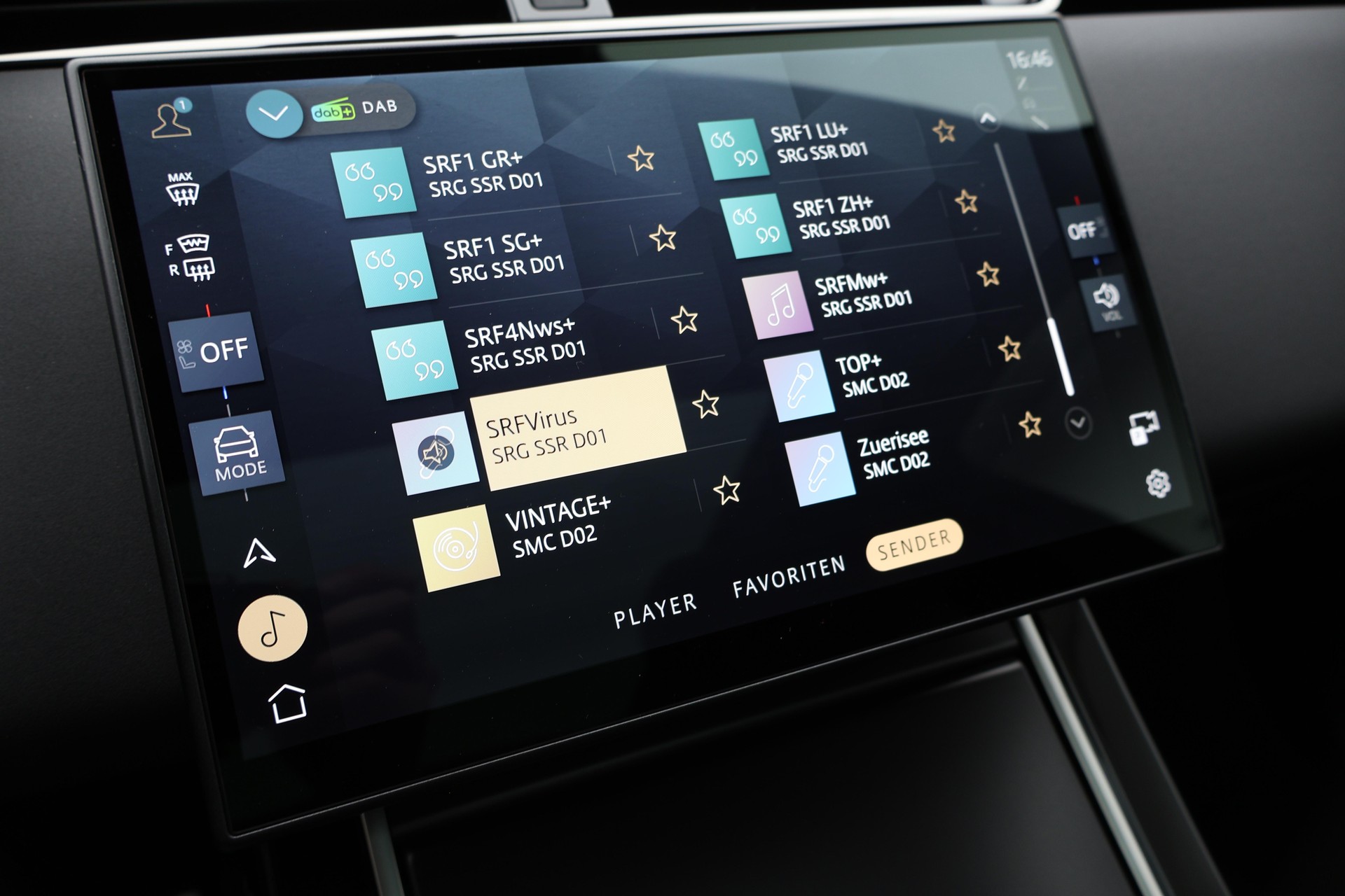 LAND ROVER Range Rover Evoque 1.5 T 270e Dynamic SE-image-12