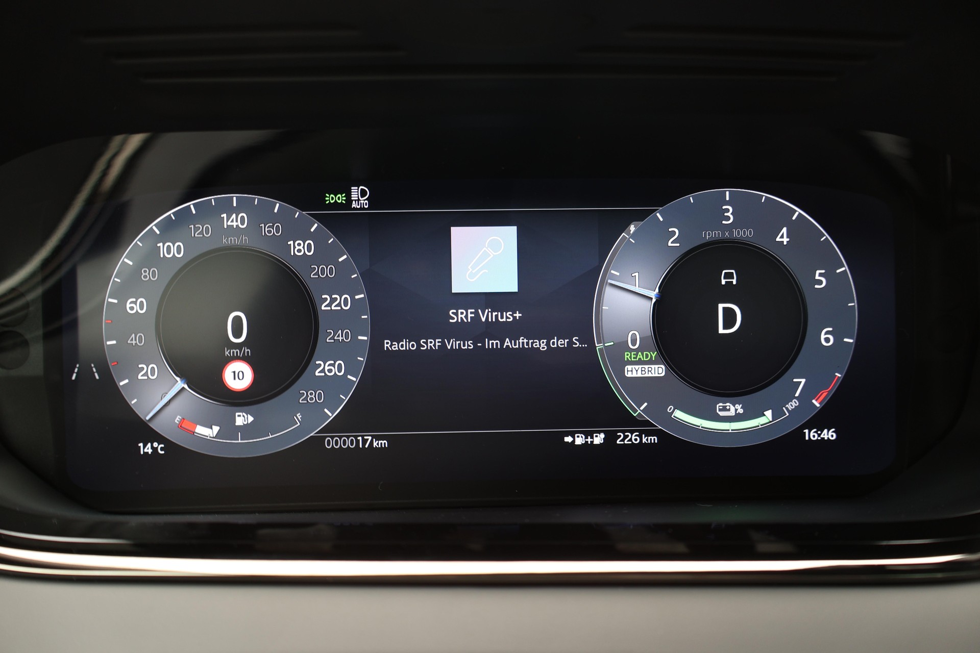 LAND ROVER Range Rover Evoque 1.5 T 270e Dynamic SE-image-9