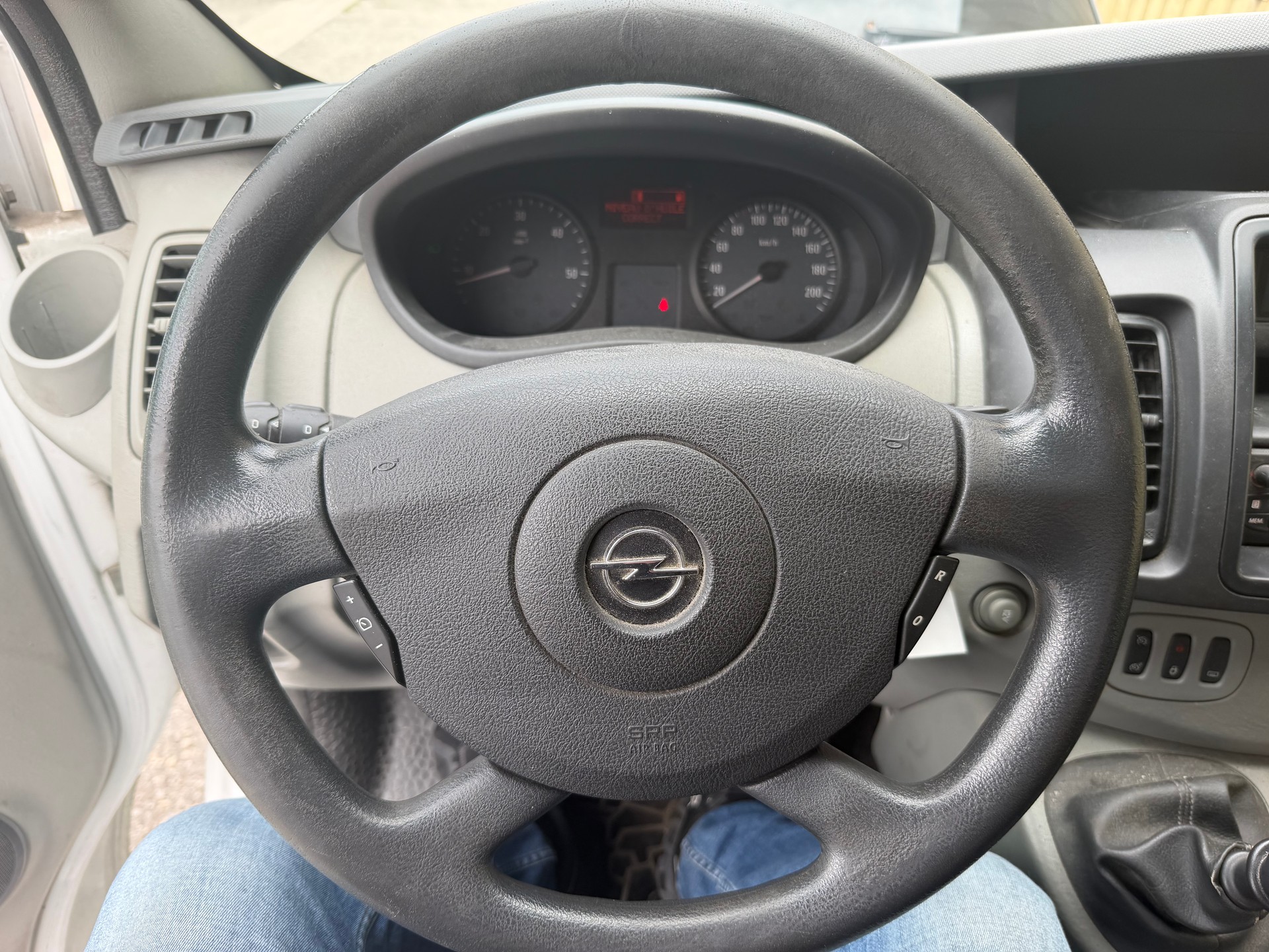 OPEL Vivaro 2.0 CDTI 2.9t L1H1-image-11