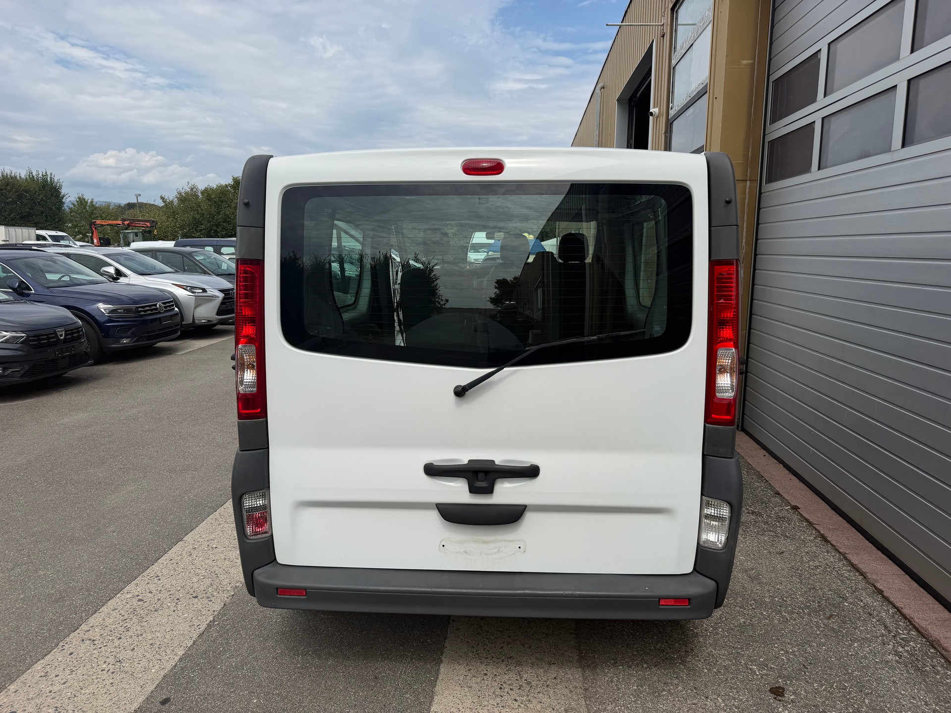 OPEL Vivaro 2.0 CDTI 2.9t L1H1-image-9